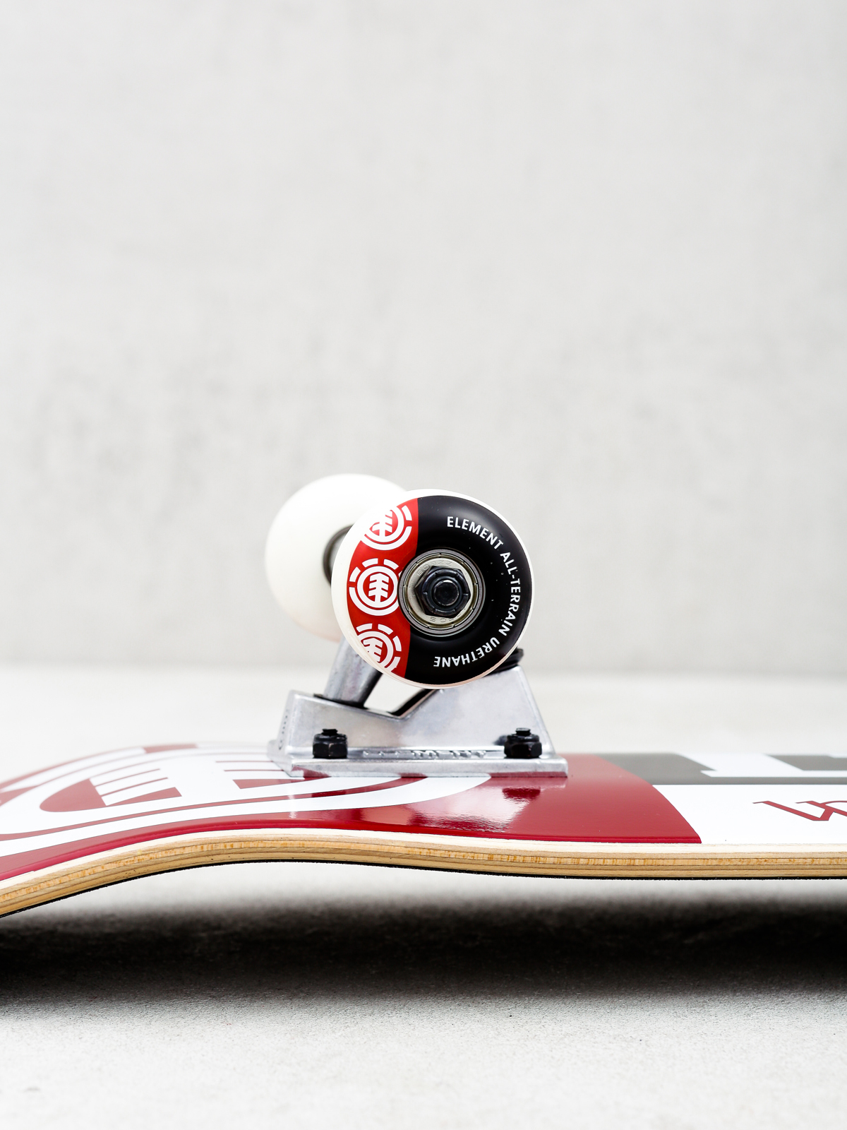 Скейтборд Element Section 
