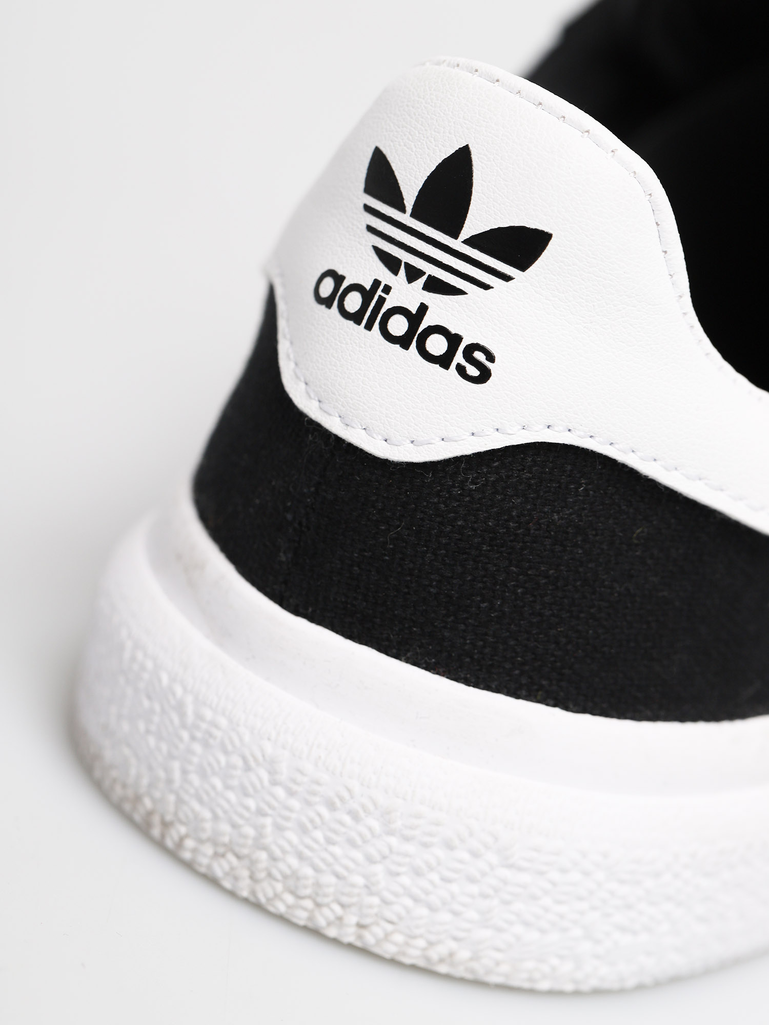 Взуття adidas 3Mc (core black/core black/ftwr white)