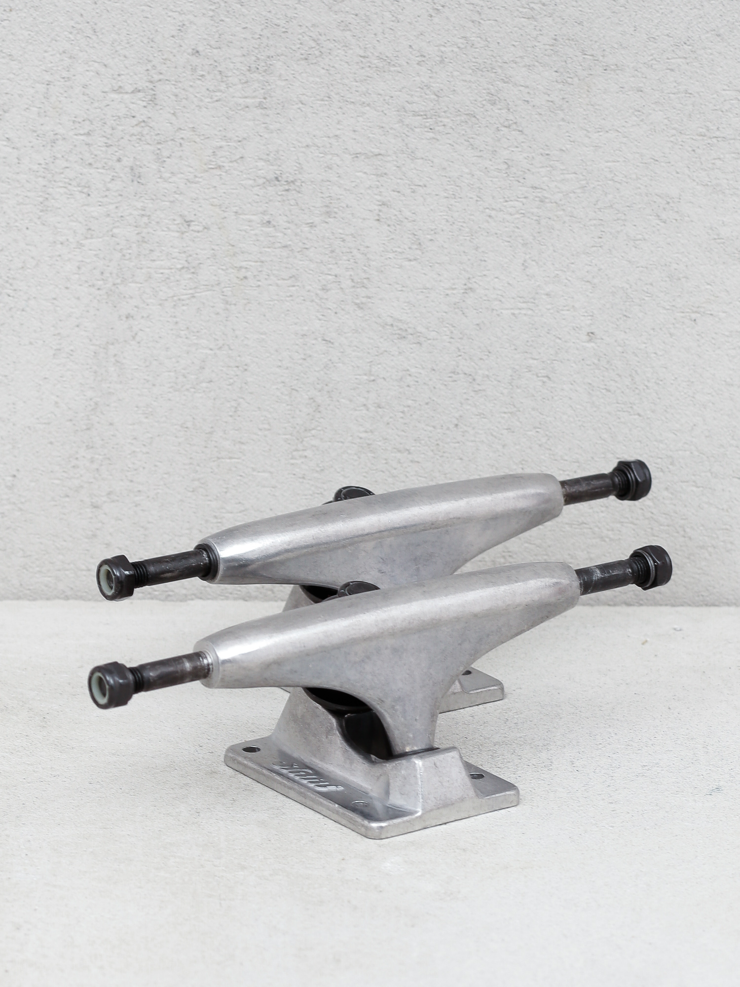 u041fu0456u0434u0432u0456u0441u043au0438 Globe Slant Standard (raw finish)