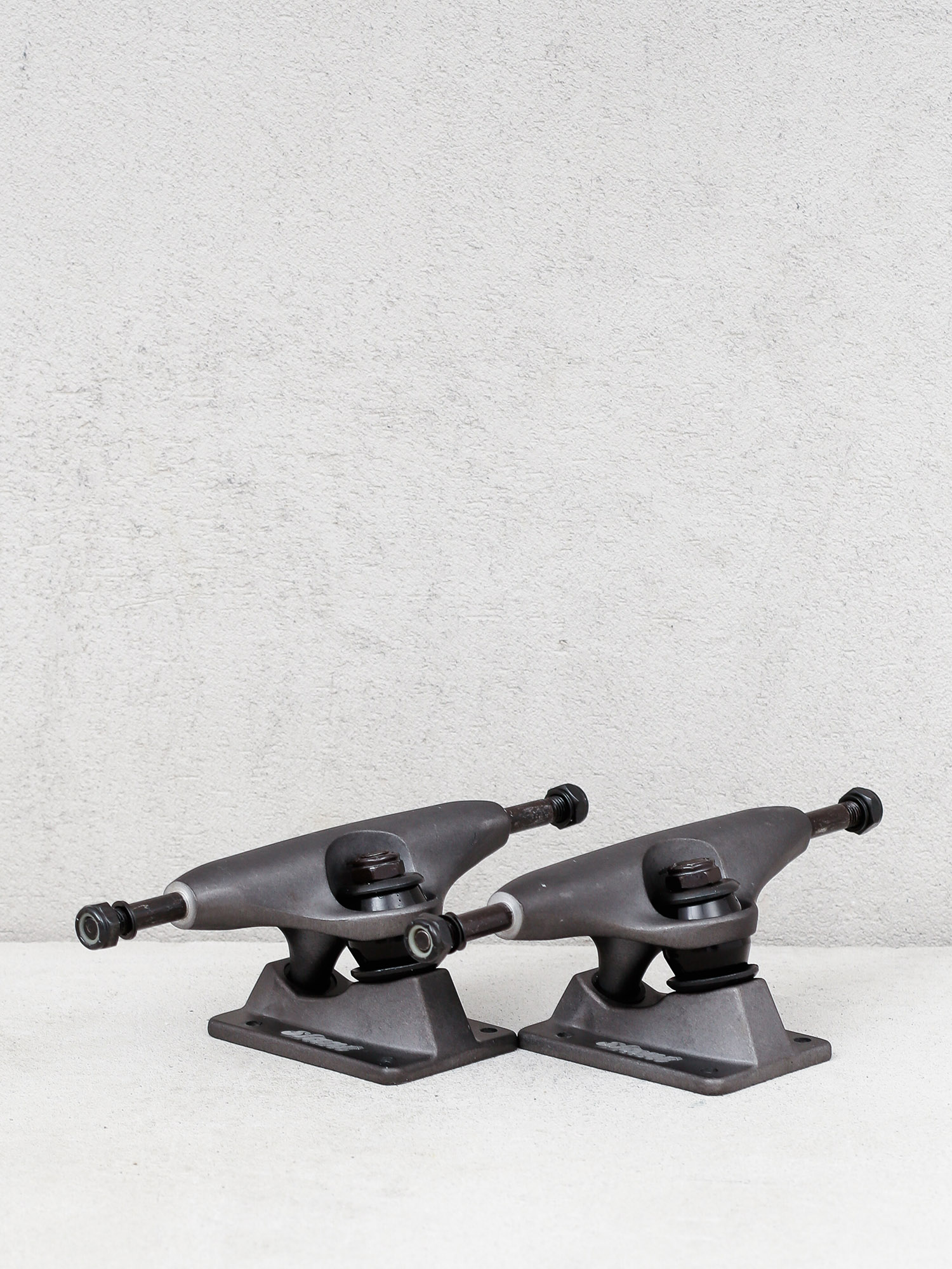 u041fu0456u0434u0432u0456u0441u043au0438 Globe Slant Standard (black)