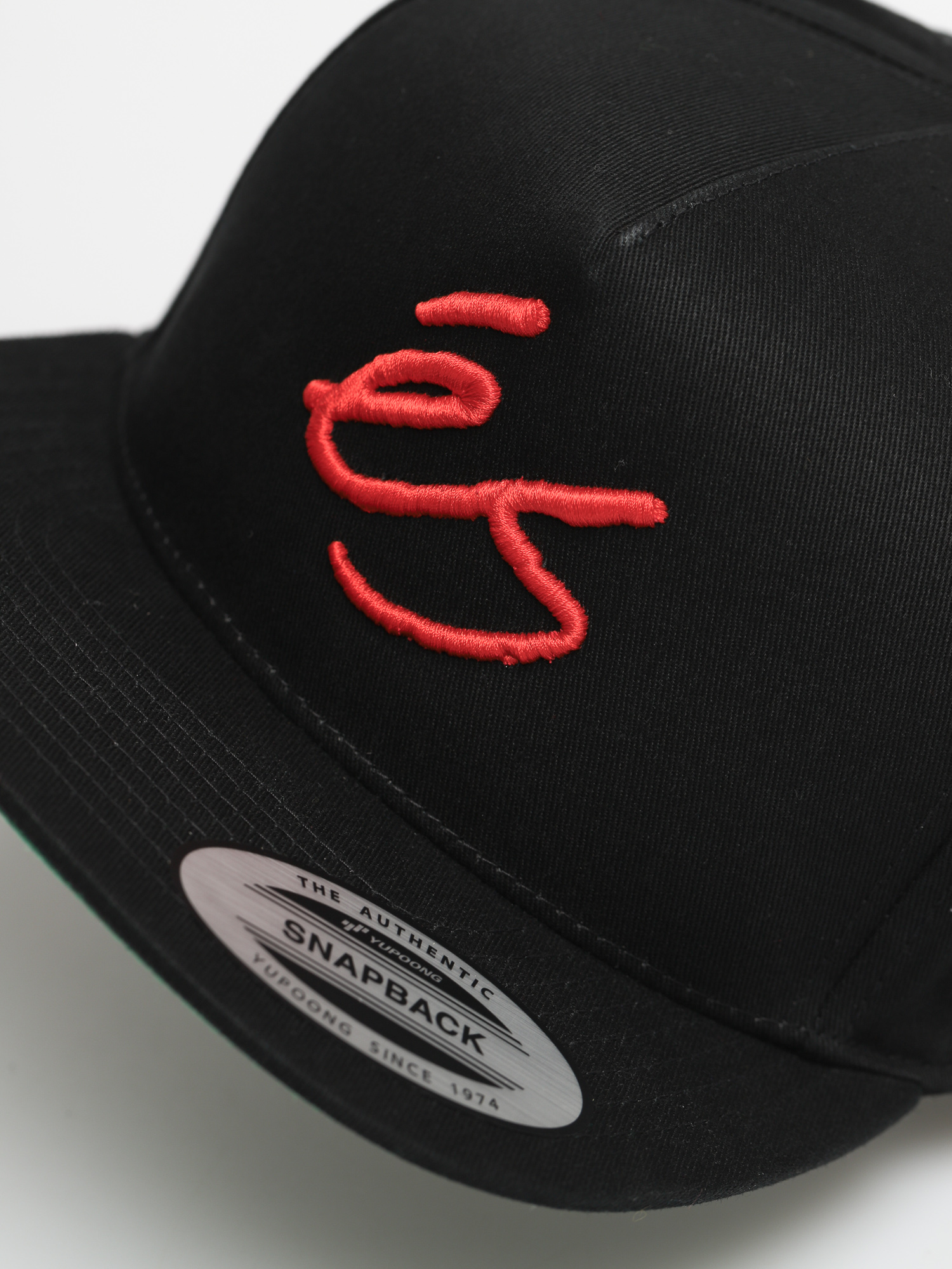 Кепка eS Script Snapback ZD (black)