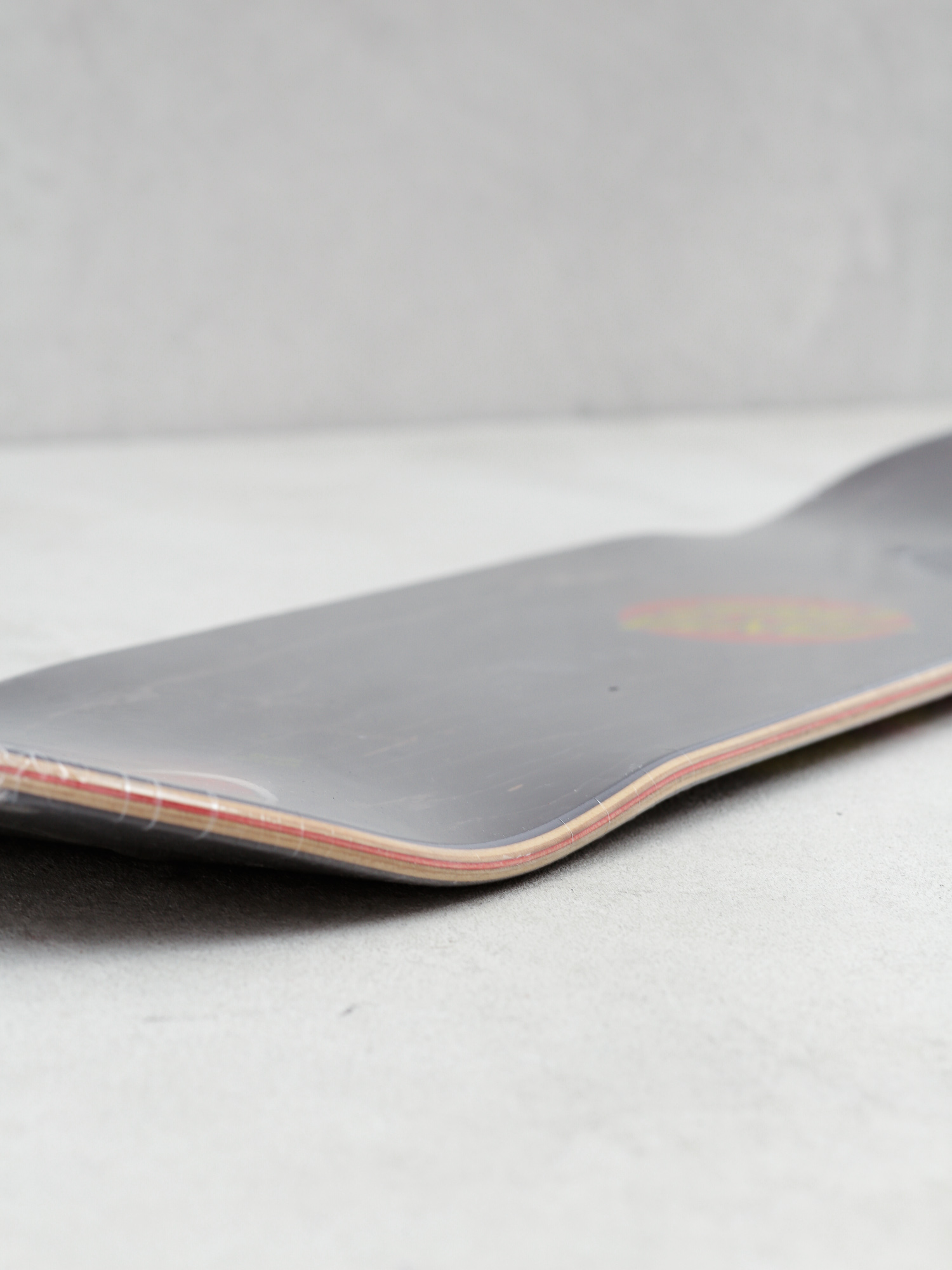 Декa Santa Cruz Classic Dot (black/red/yellow)