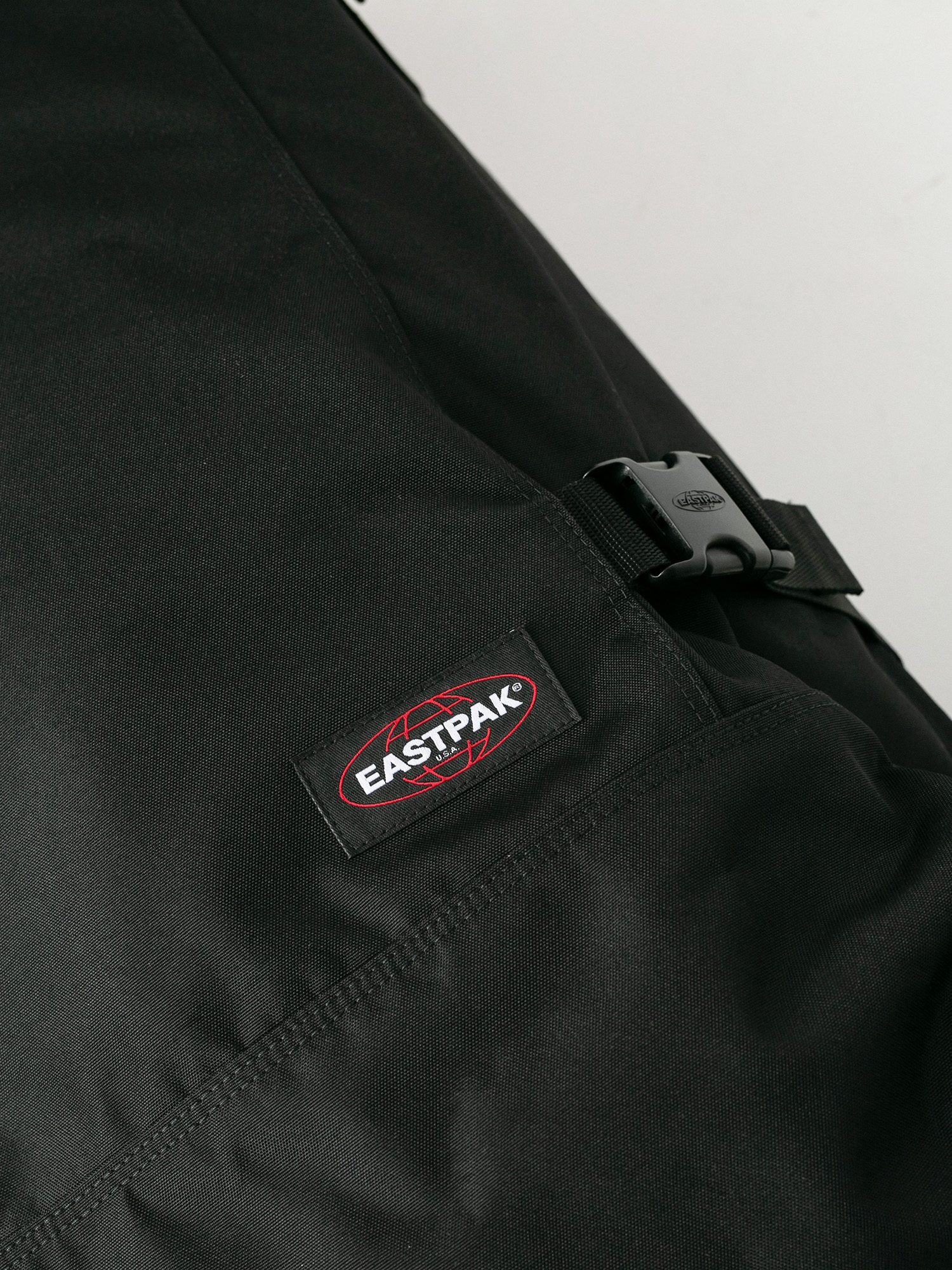Валіза Eastpak Tranverz L (black)