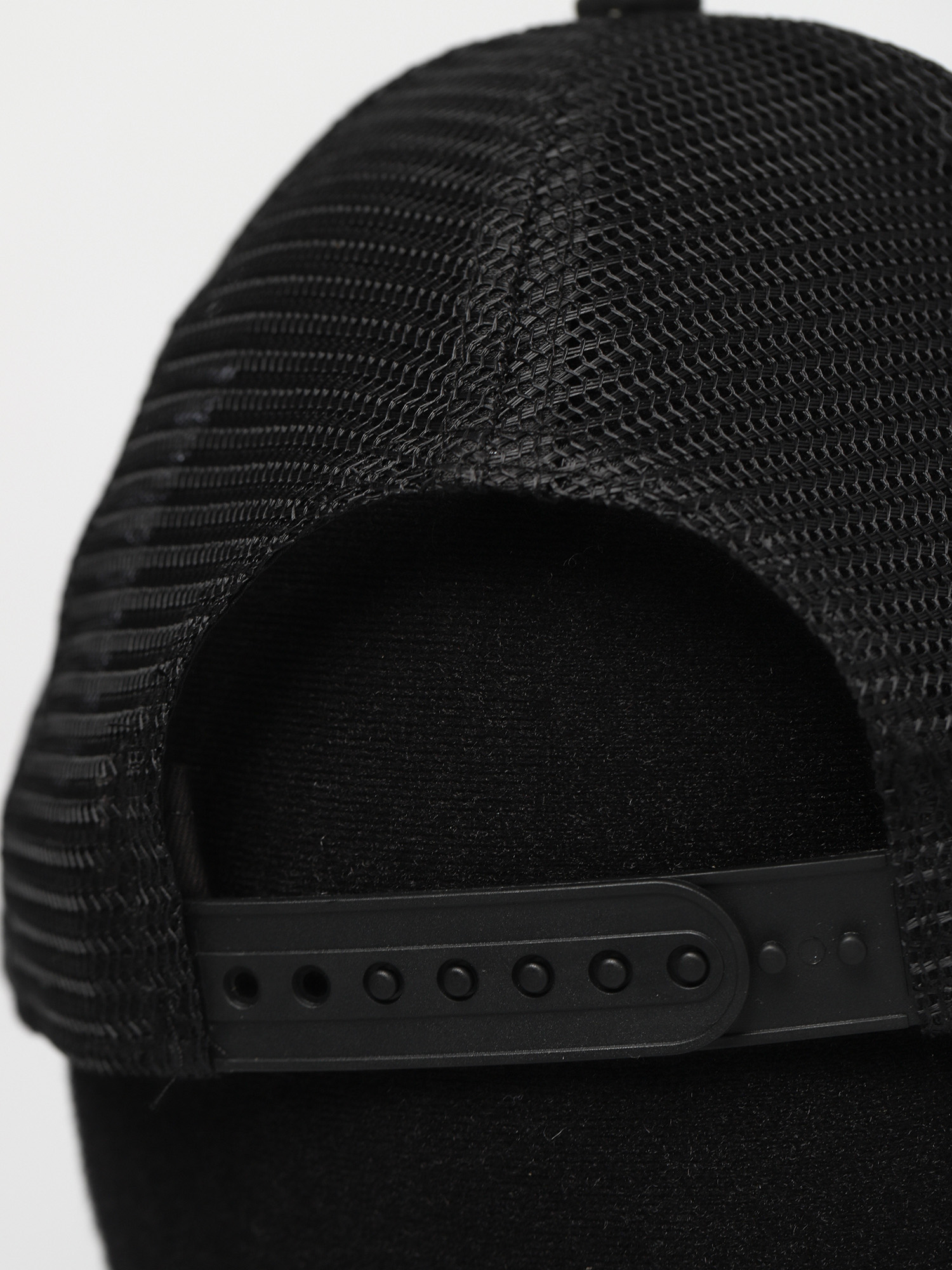 Кепка New Era Clean Trucker New York Yankees ZD (woodland camo/black)