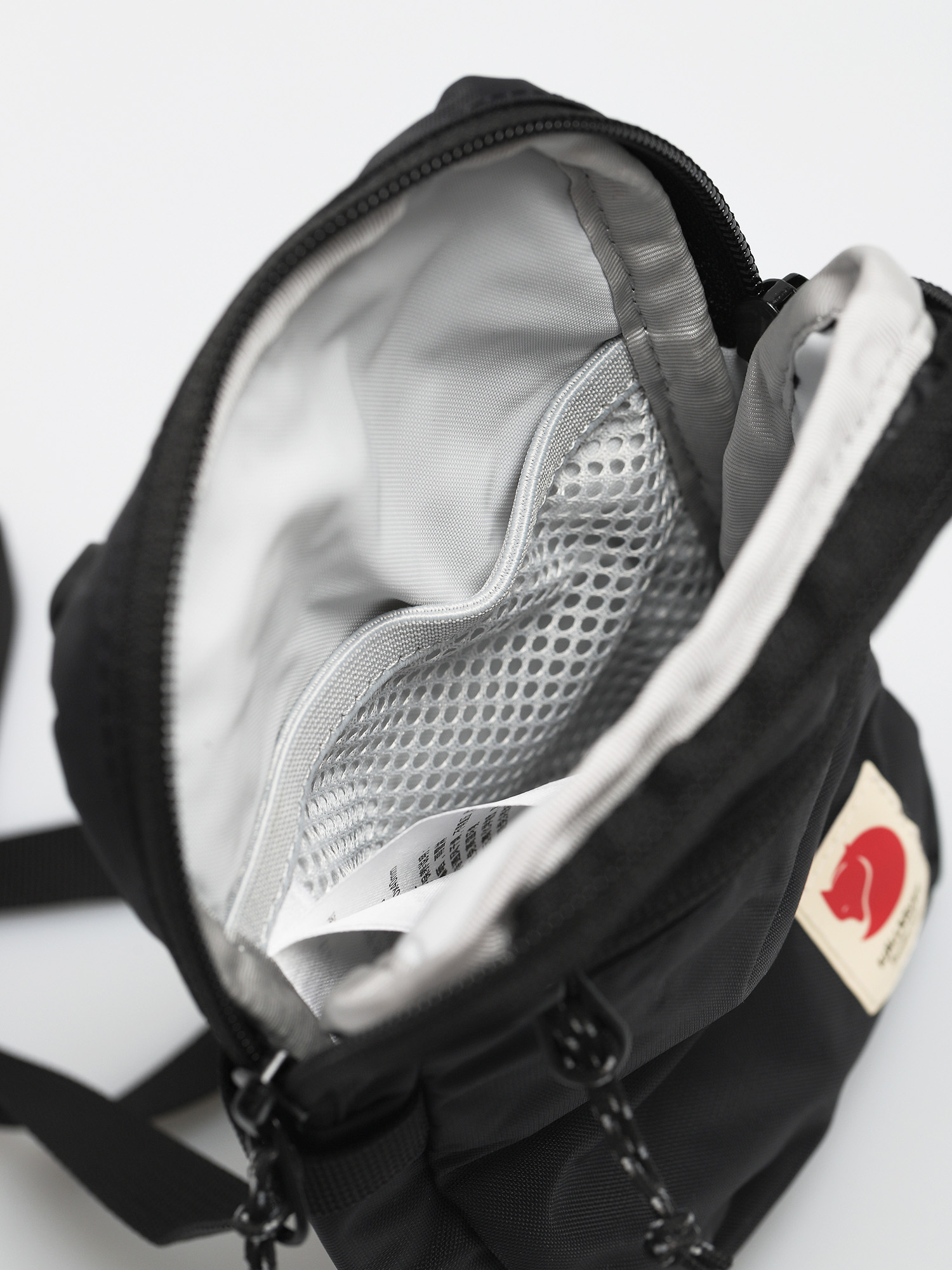 Сумка через плече Fjallraven High Coast Pocket (black)