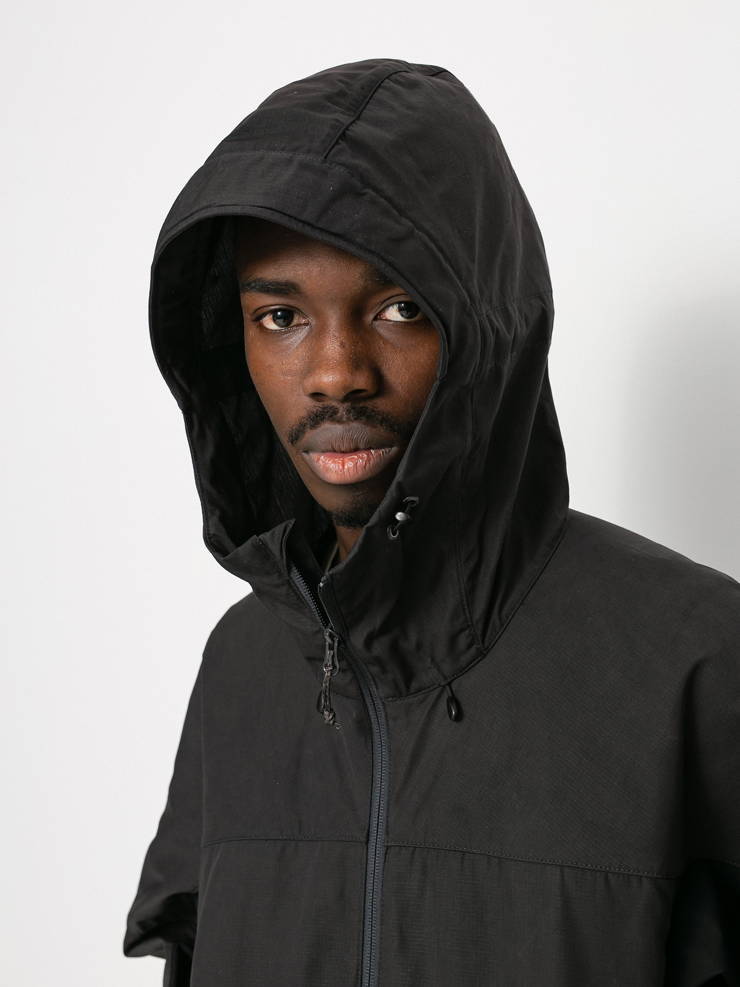 Куртка Fjallraven Abisko Lite Trekking (dark grey black)