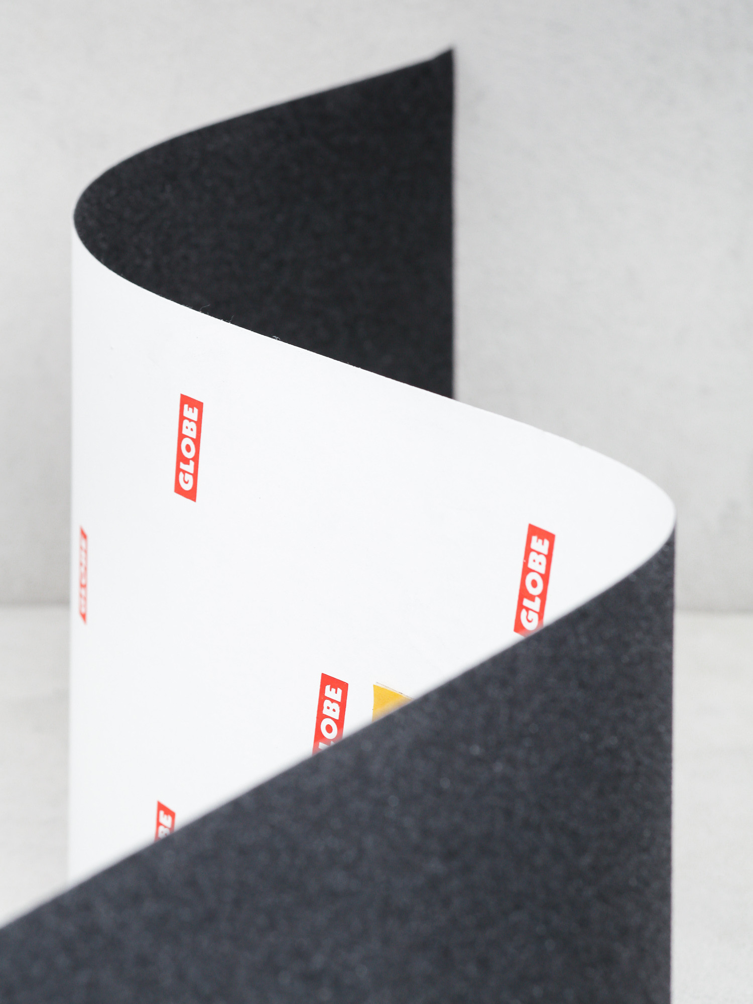 Наждак Globe Griptape (black)