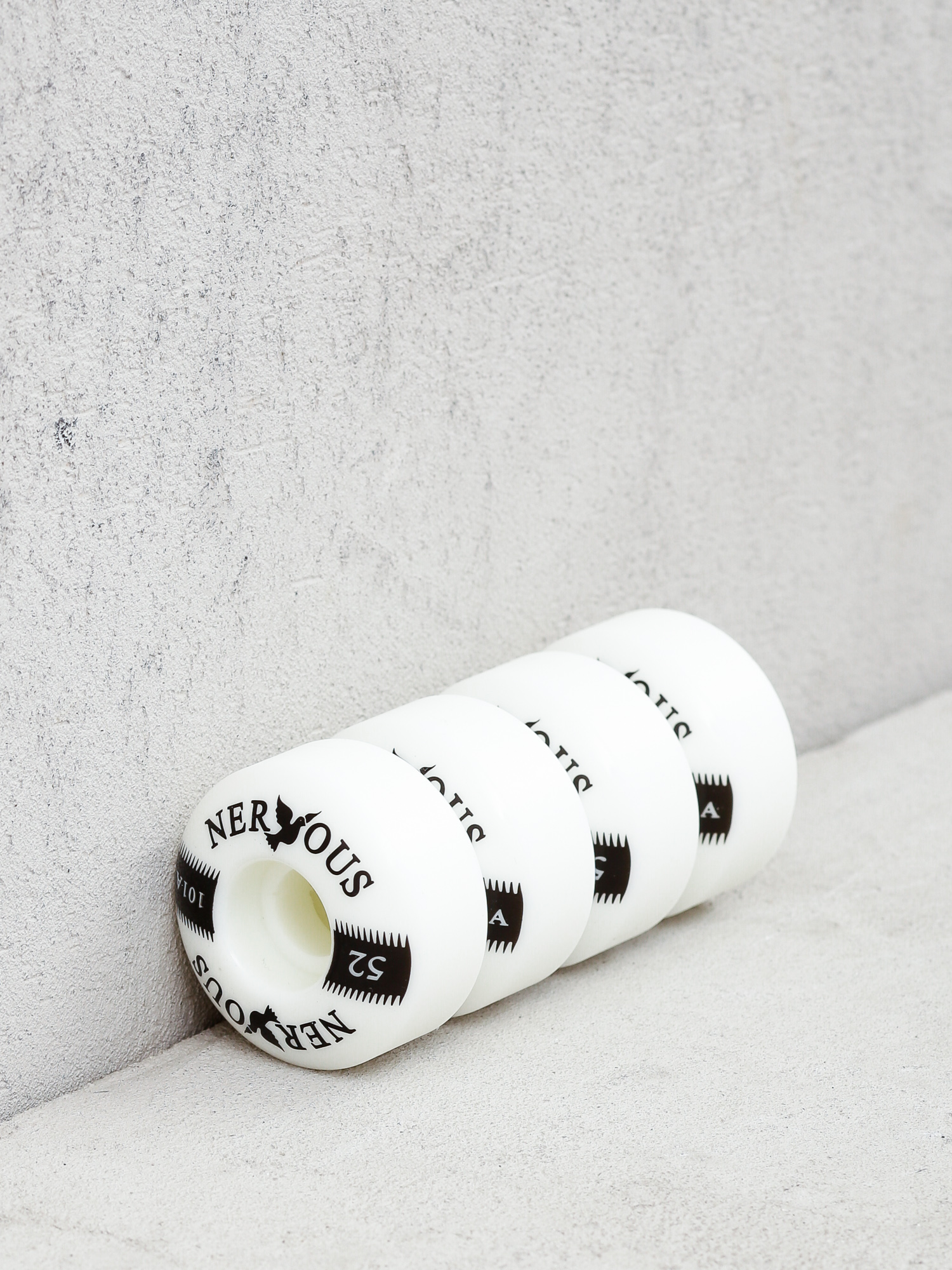 Колеса Nervous Classic Flat (white)