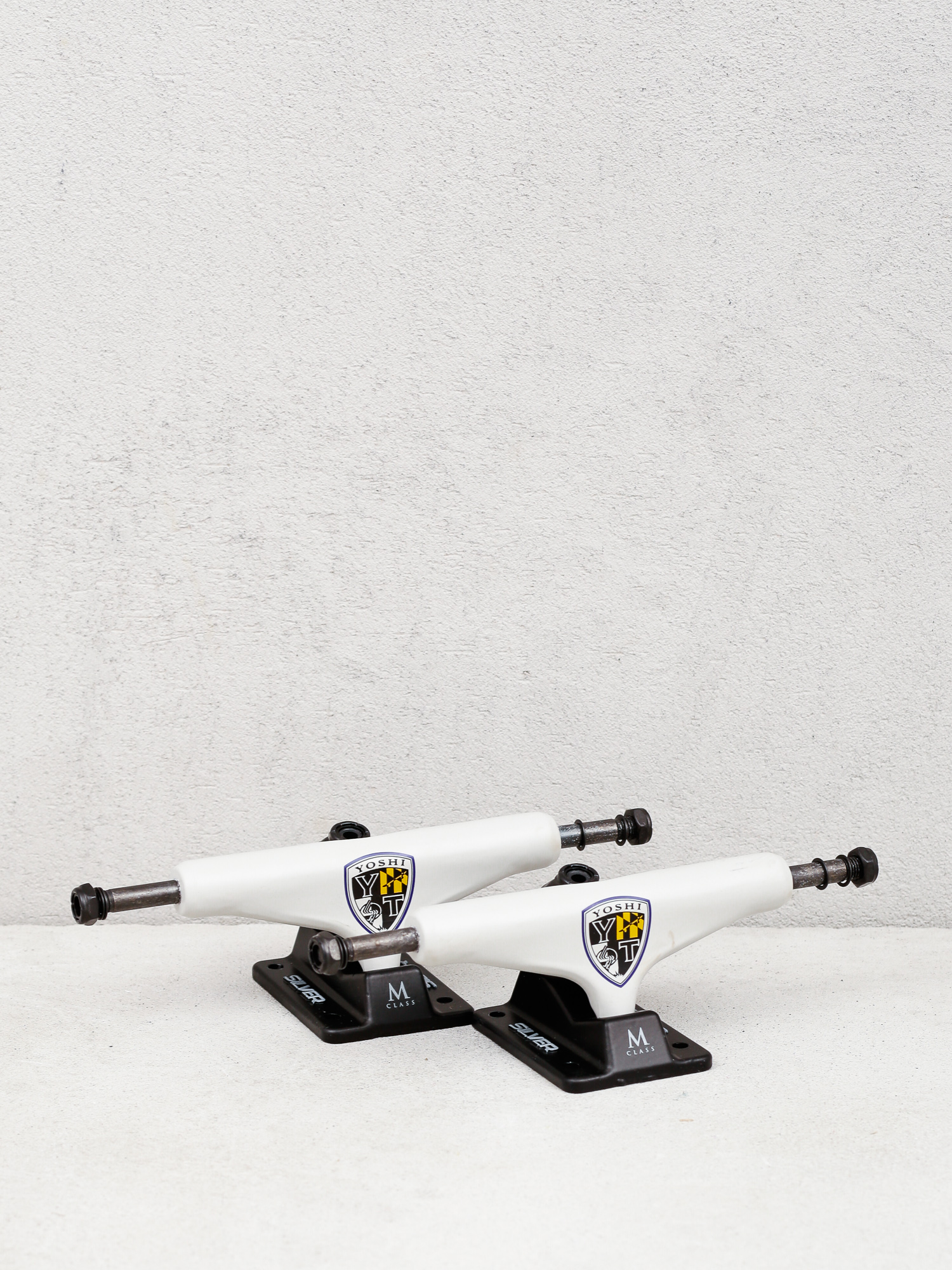Підвіски Silver M Class Hollow Yoshi Tanenbaum (white/black)