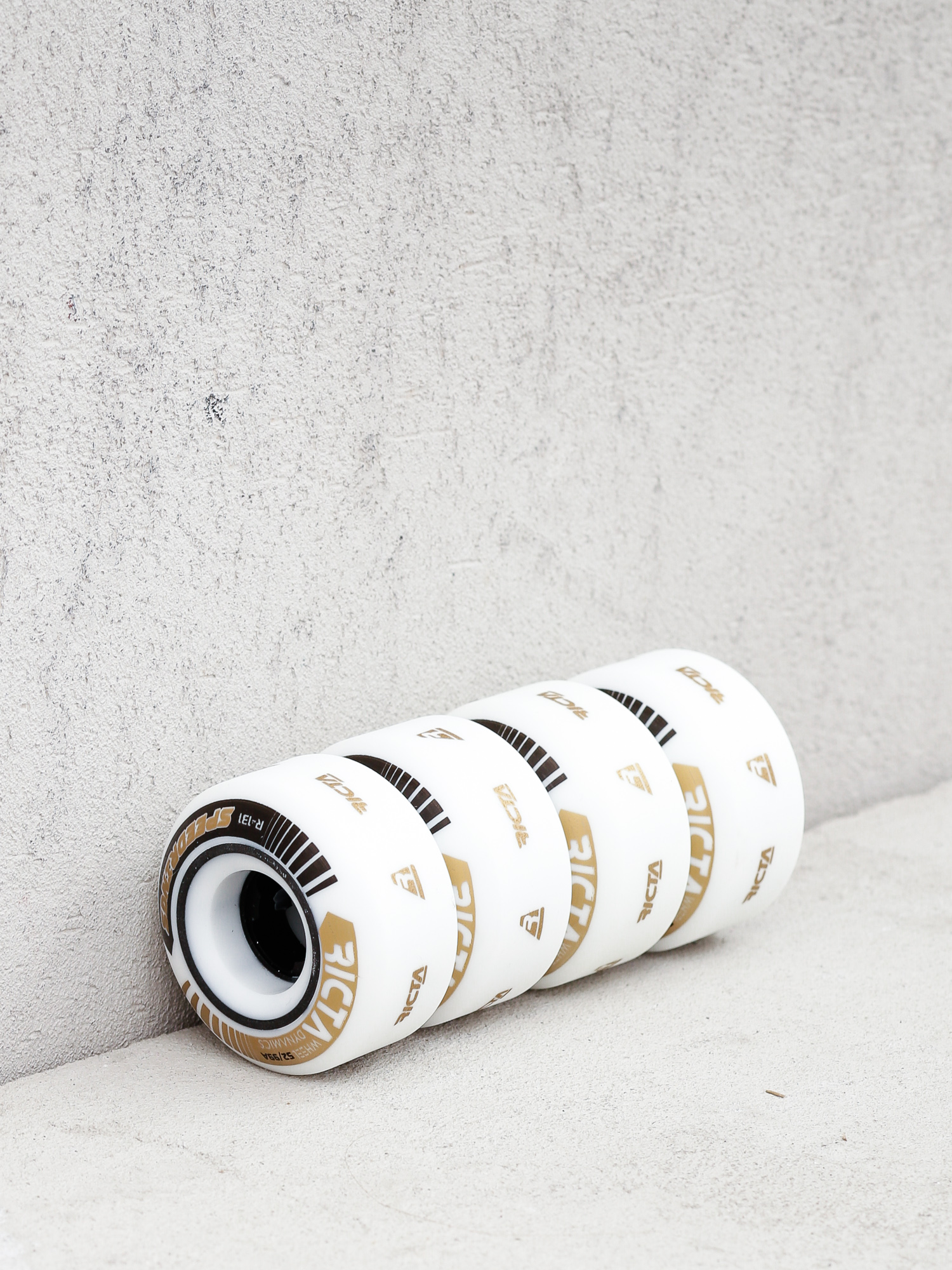 Колеса Ricta Speedrings Slim 99a (white/gold)