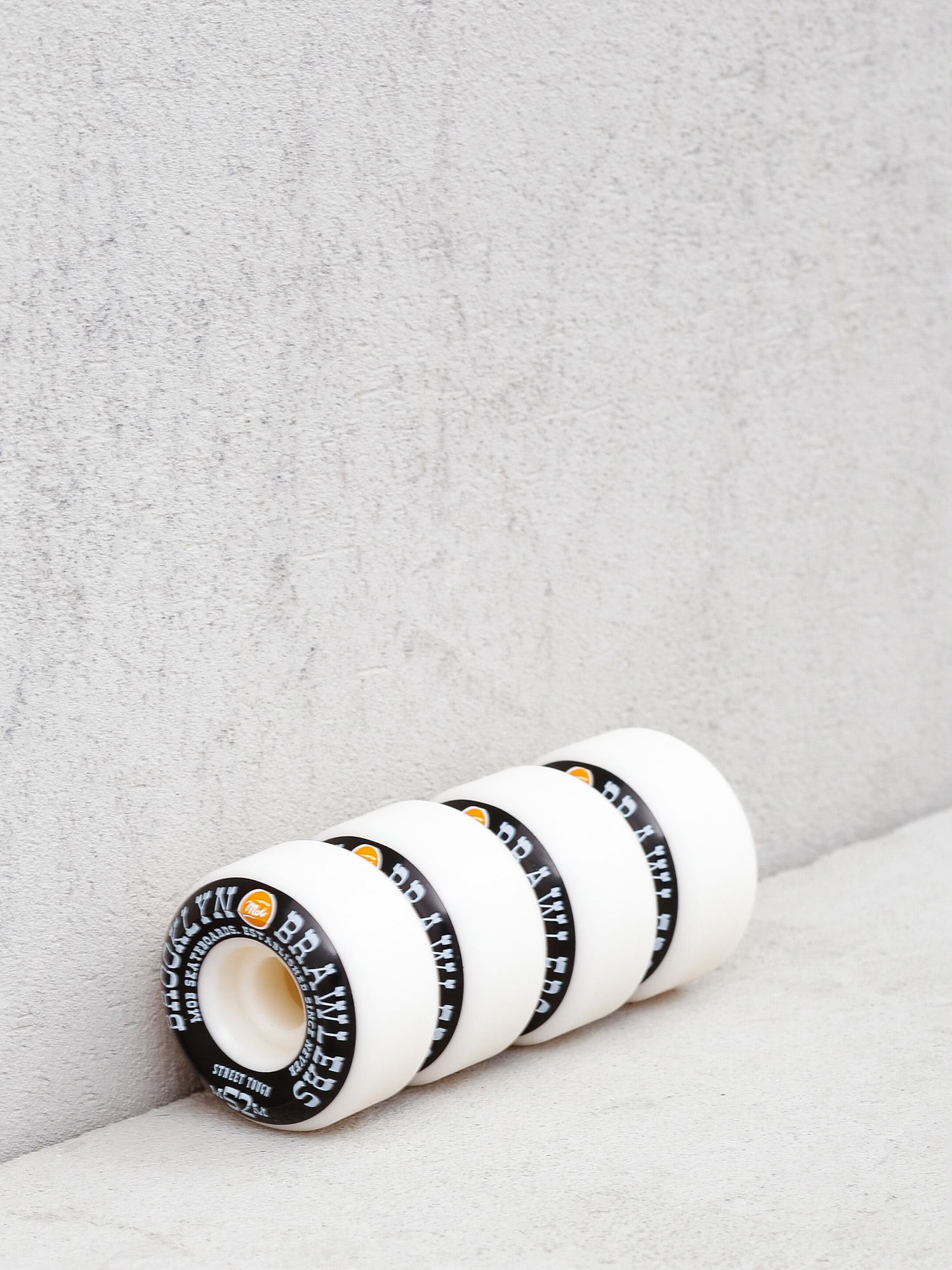Колеса Mob Skateboards Brooklyn Brawlers (white/black/orange)