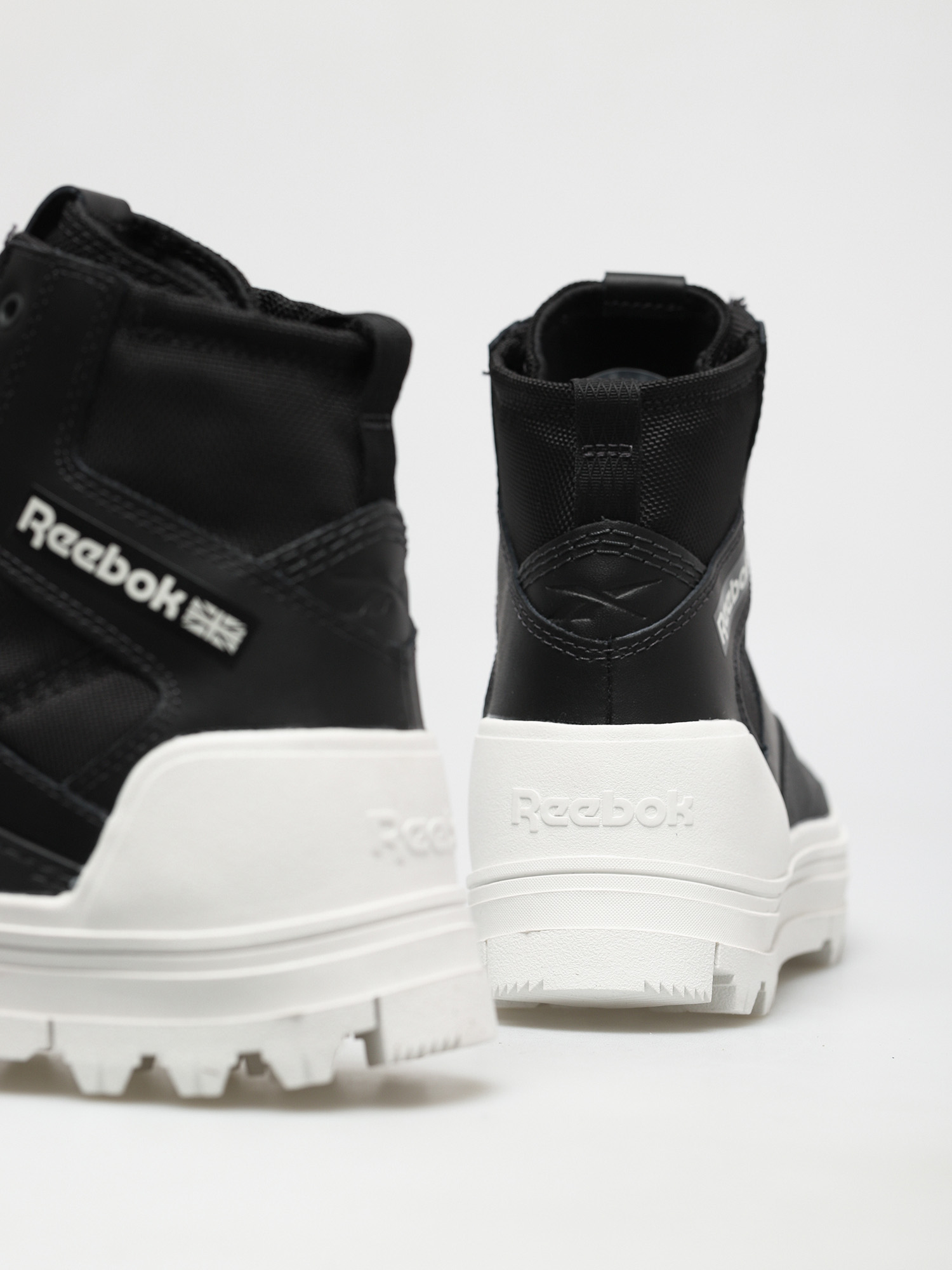 Взуття Reebok Club C Cleated Mid Wmn (nghblk/chalk/ftwwht)