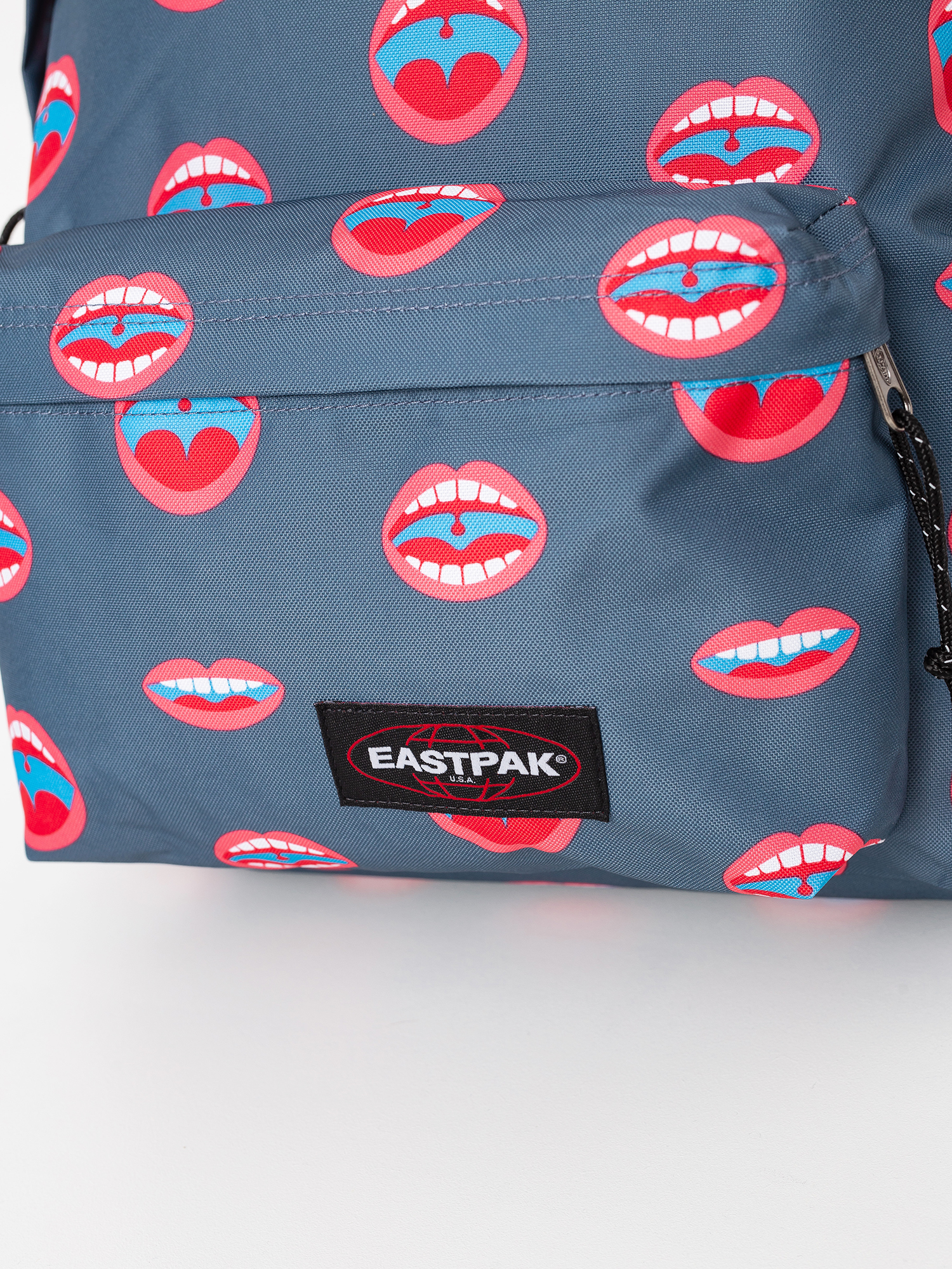 Рюкзак Eastpak Padded Pak R (wall art mouth)