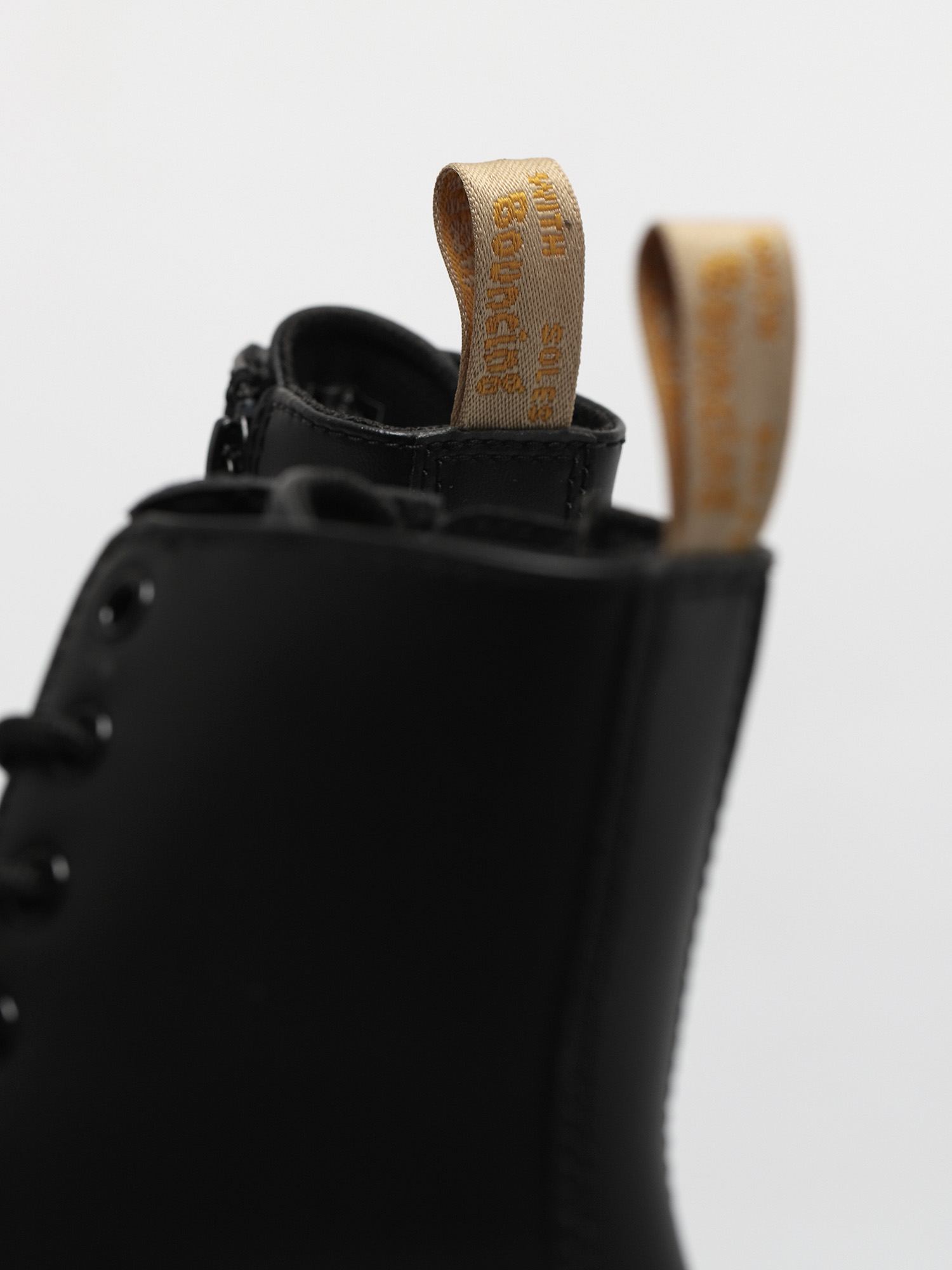 Взуття Dr. Martens Vegan Jadon II Mono Wmn (felix rub off black)