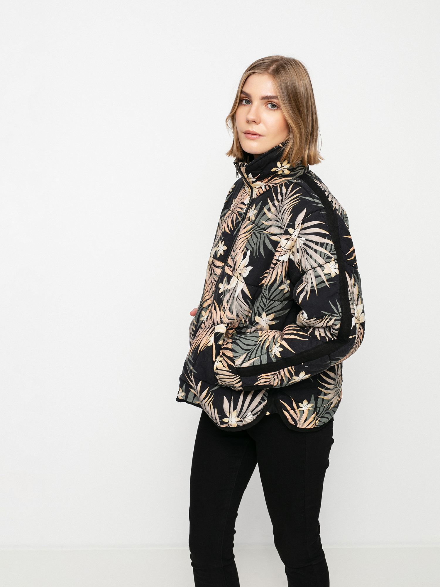 Куртка Billabong Jungle Jacket Wmn (black multi)