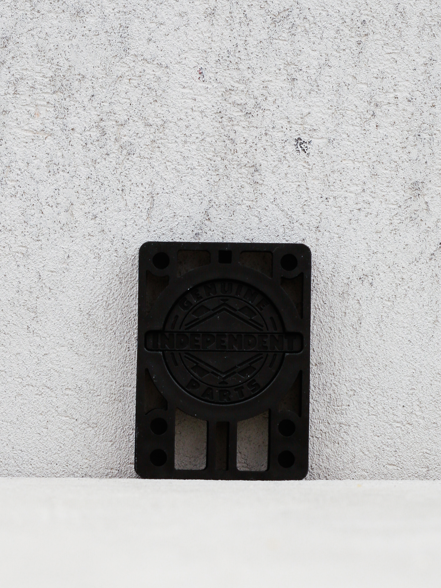 Підкладки Independent Genuine Parts Risers (black)