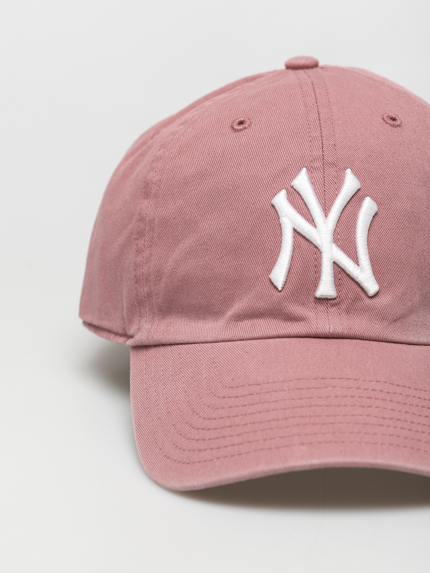 Кепка 47 Brand MLB New York Yankees Clean Up (mauve)