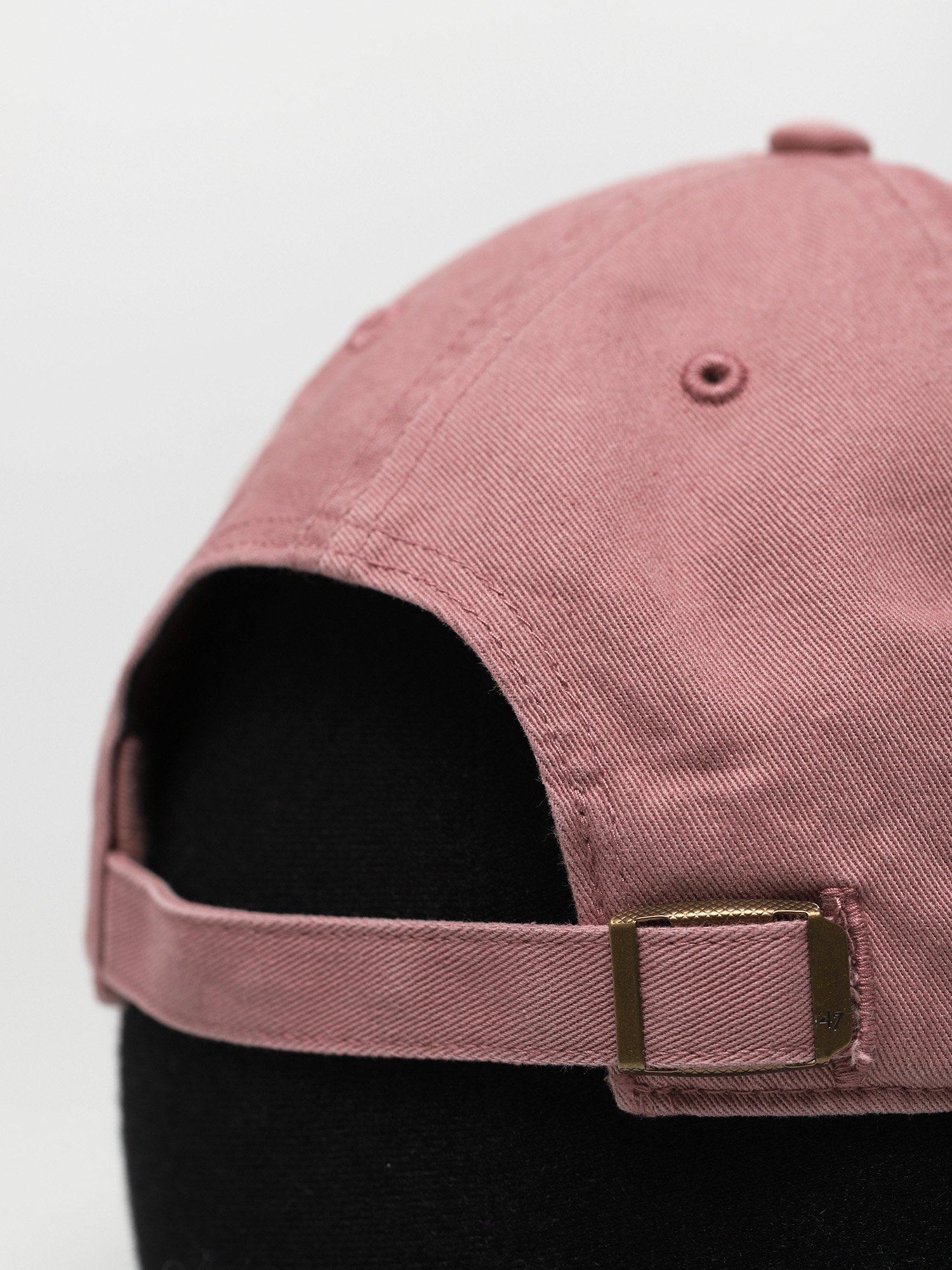 Кепка 47 Brand MLB New York Yankees Clean Up (mauve)