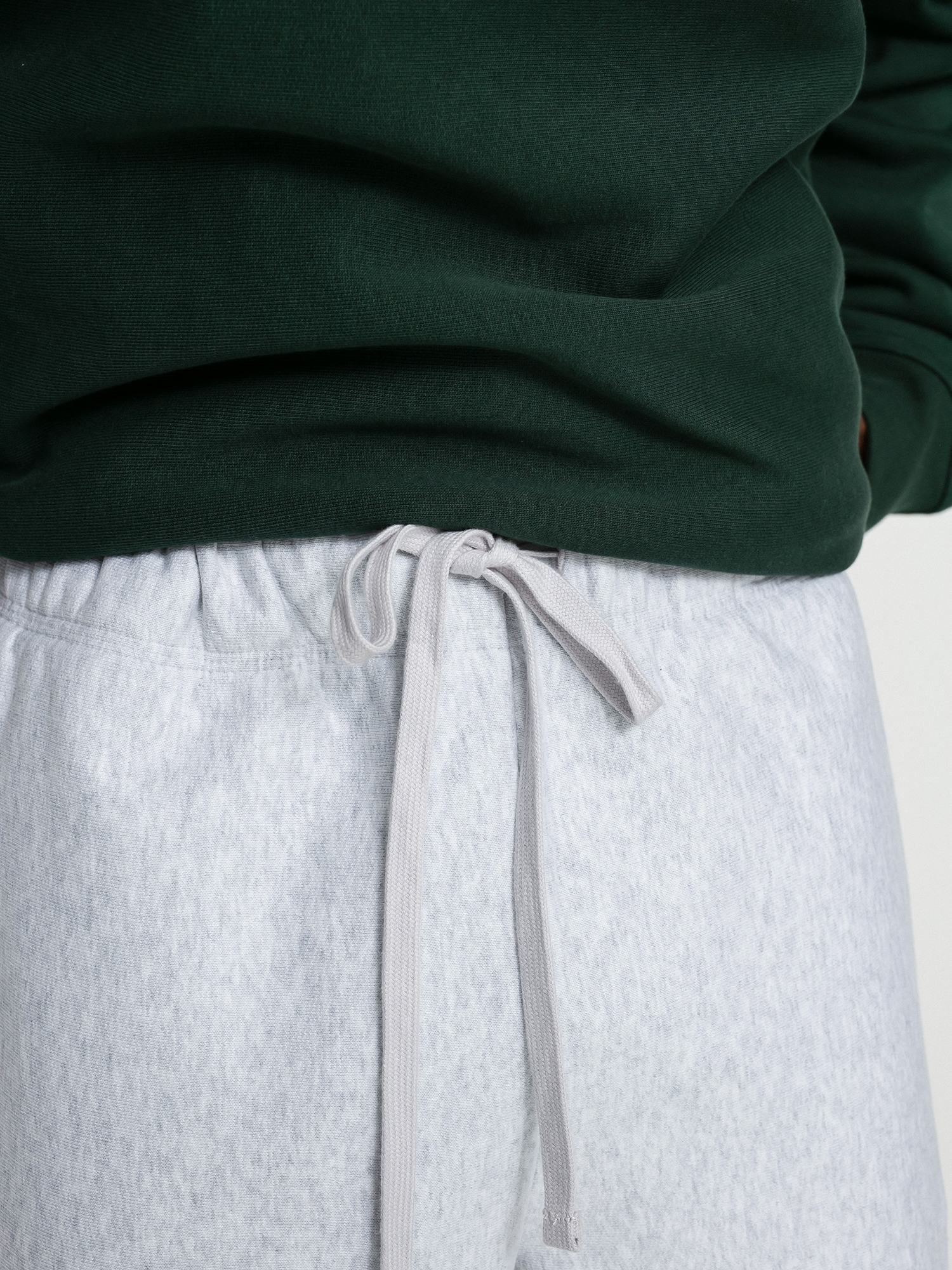 Штани Carhartt WIP American Script Jogging (ash heather)