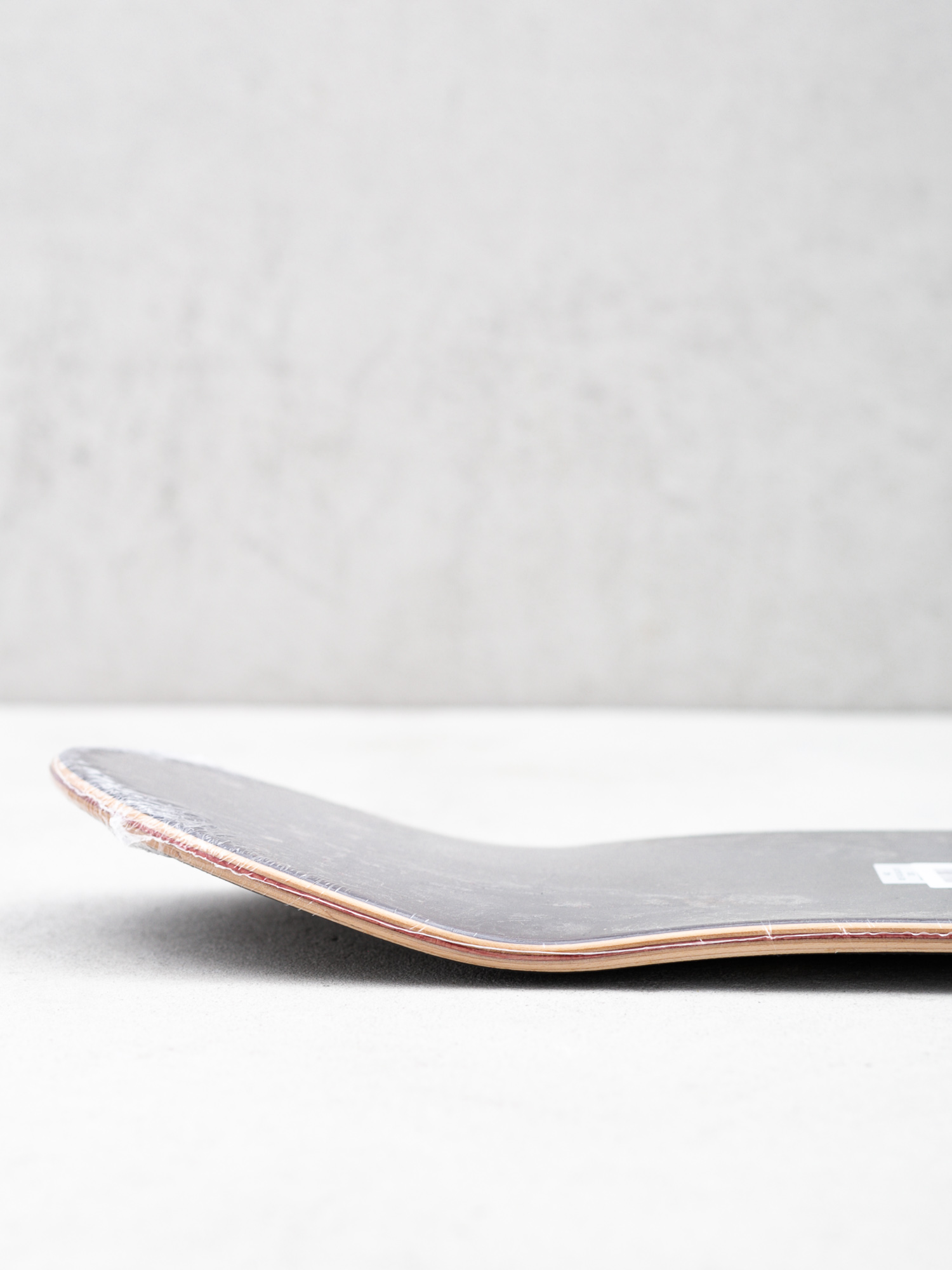 Декa Mob Skateboards Tag Logo (black)