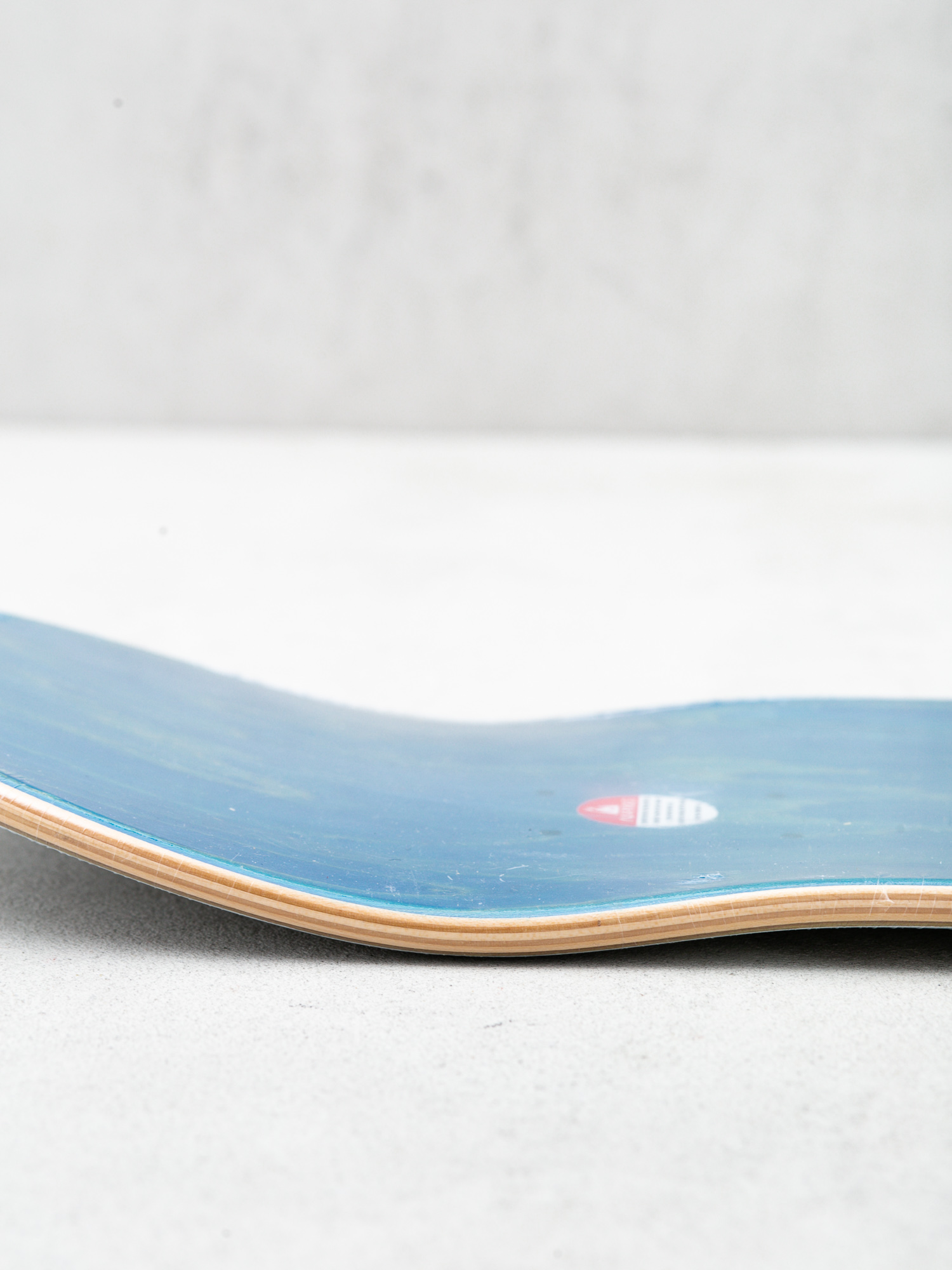 Декa Magenta Jameel Douglas Guest Board (white/brown)