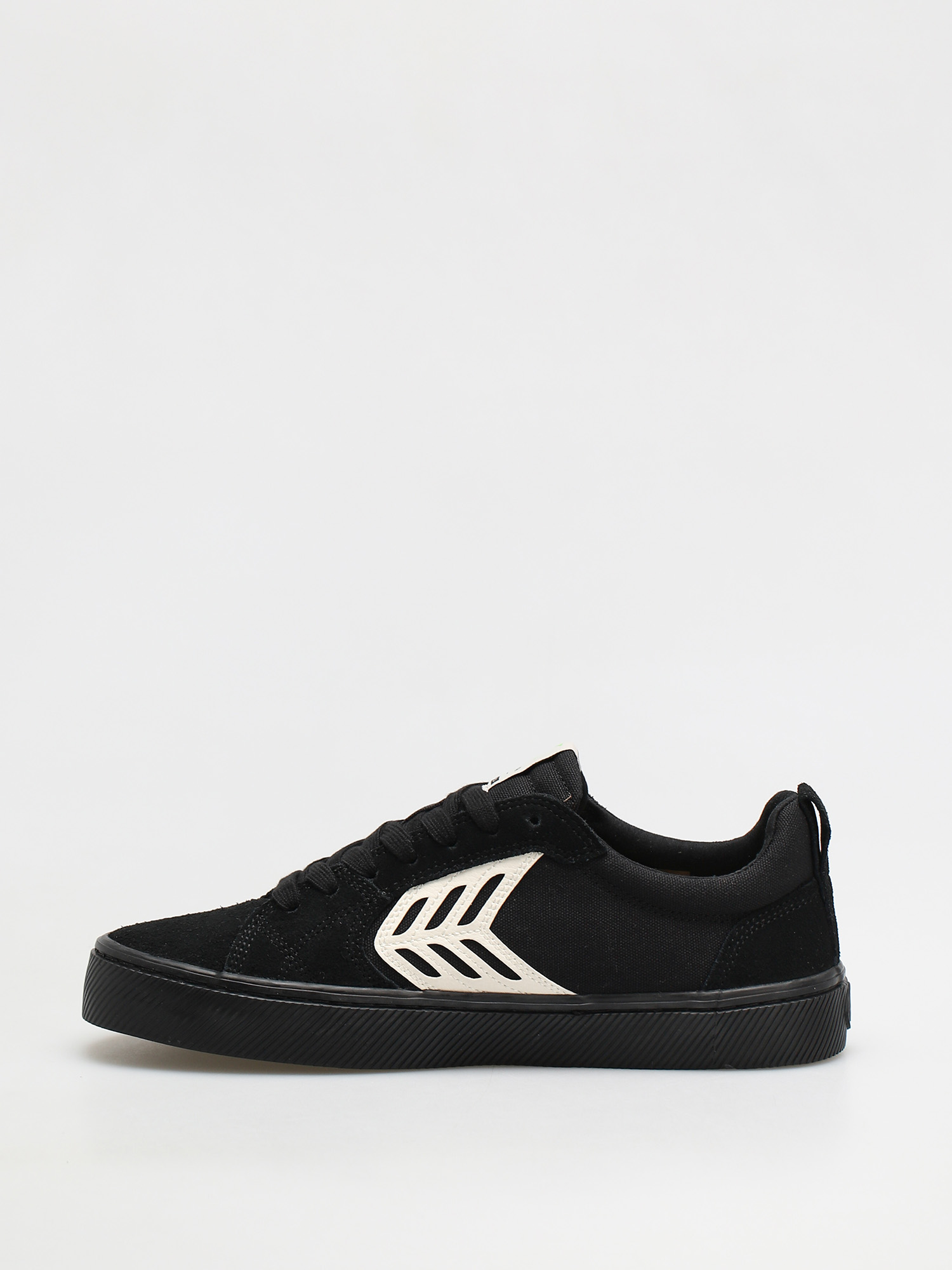 Взуття Cariuma Catiba Pro (all black/ivory logo)