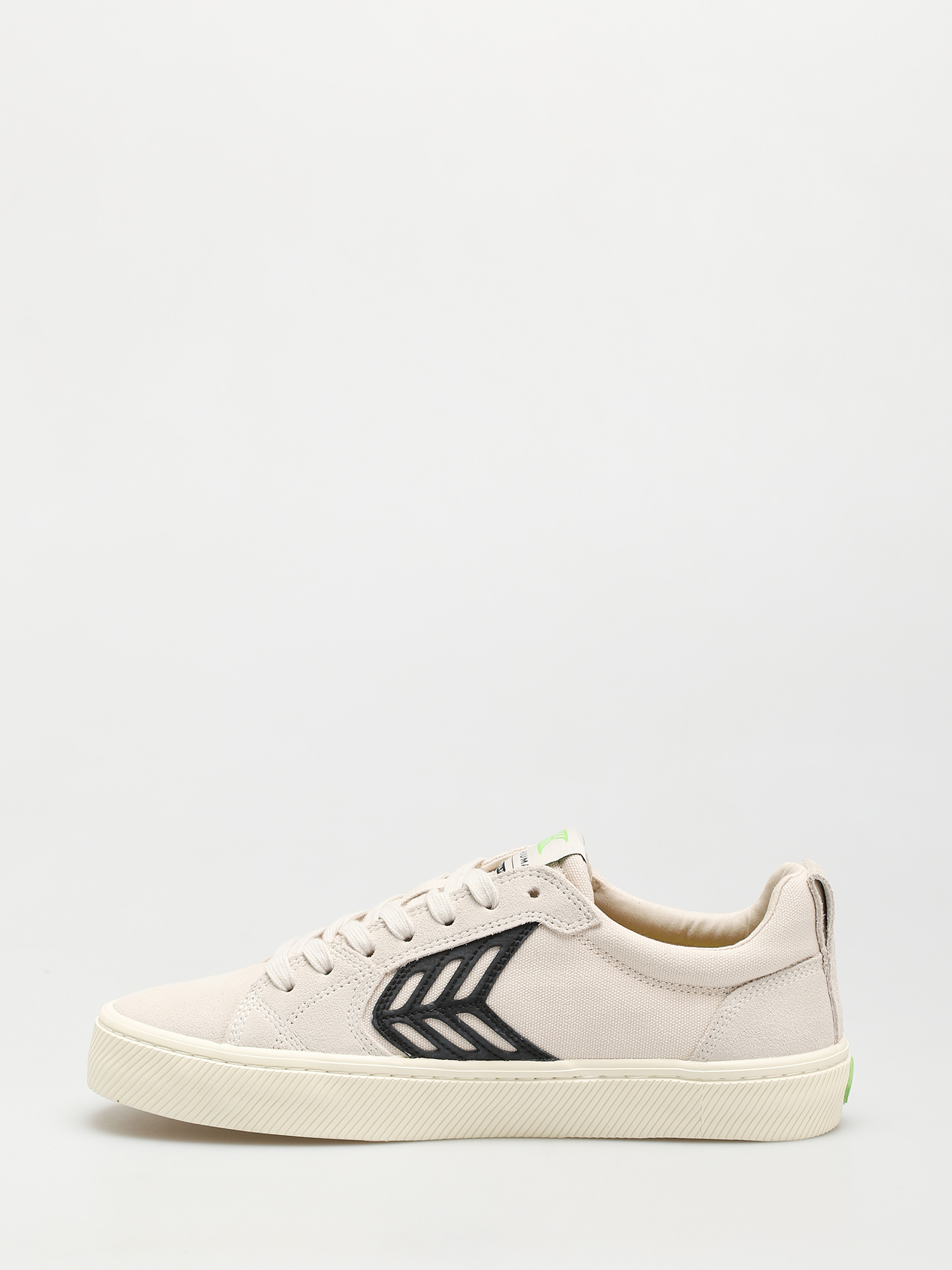 Взуття Cariuma Catiba Pro (vintage white/black logo)