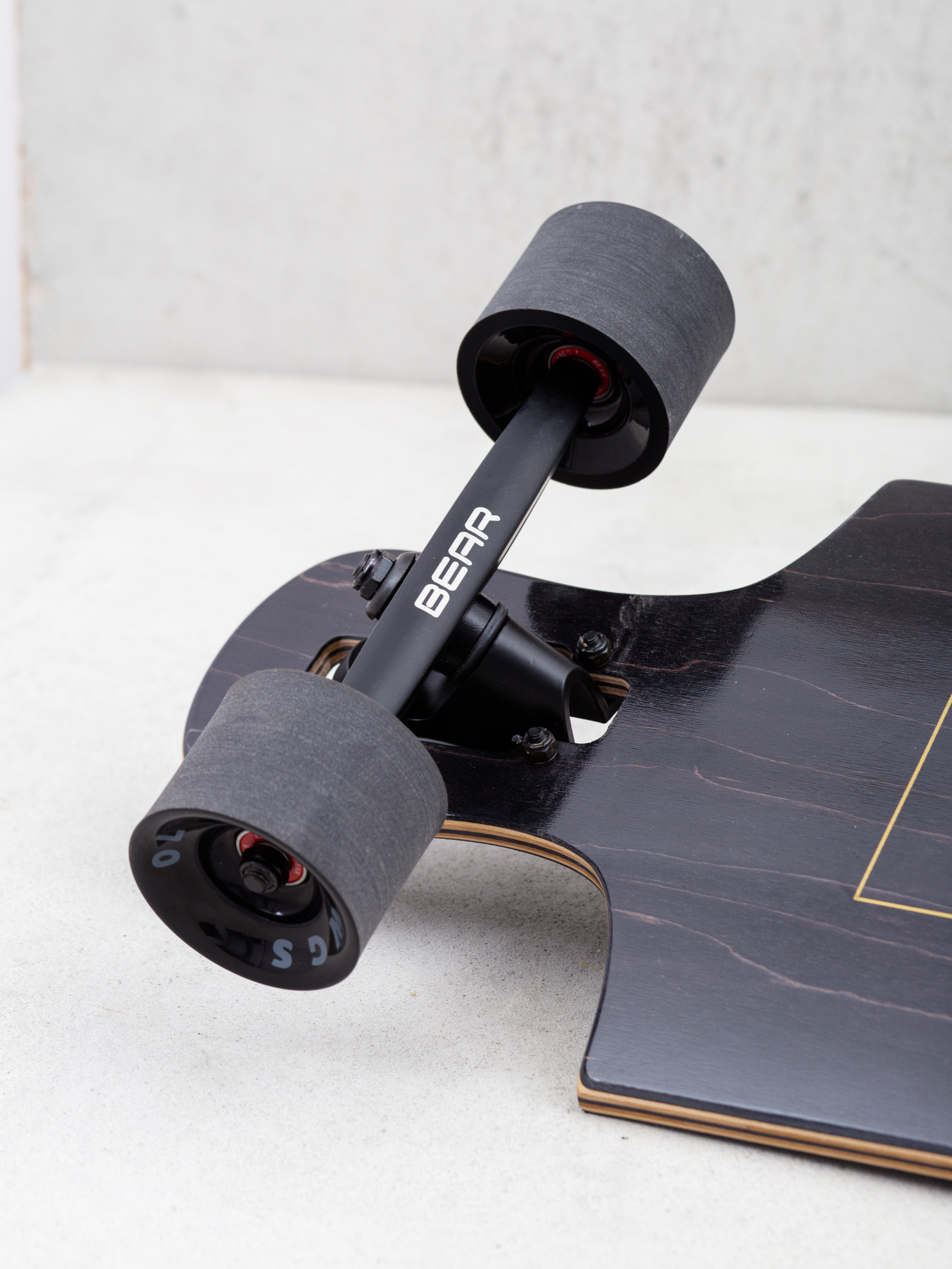 Лонгборд Landyachtz Drop Hammer (black pinecone)