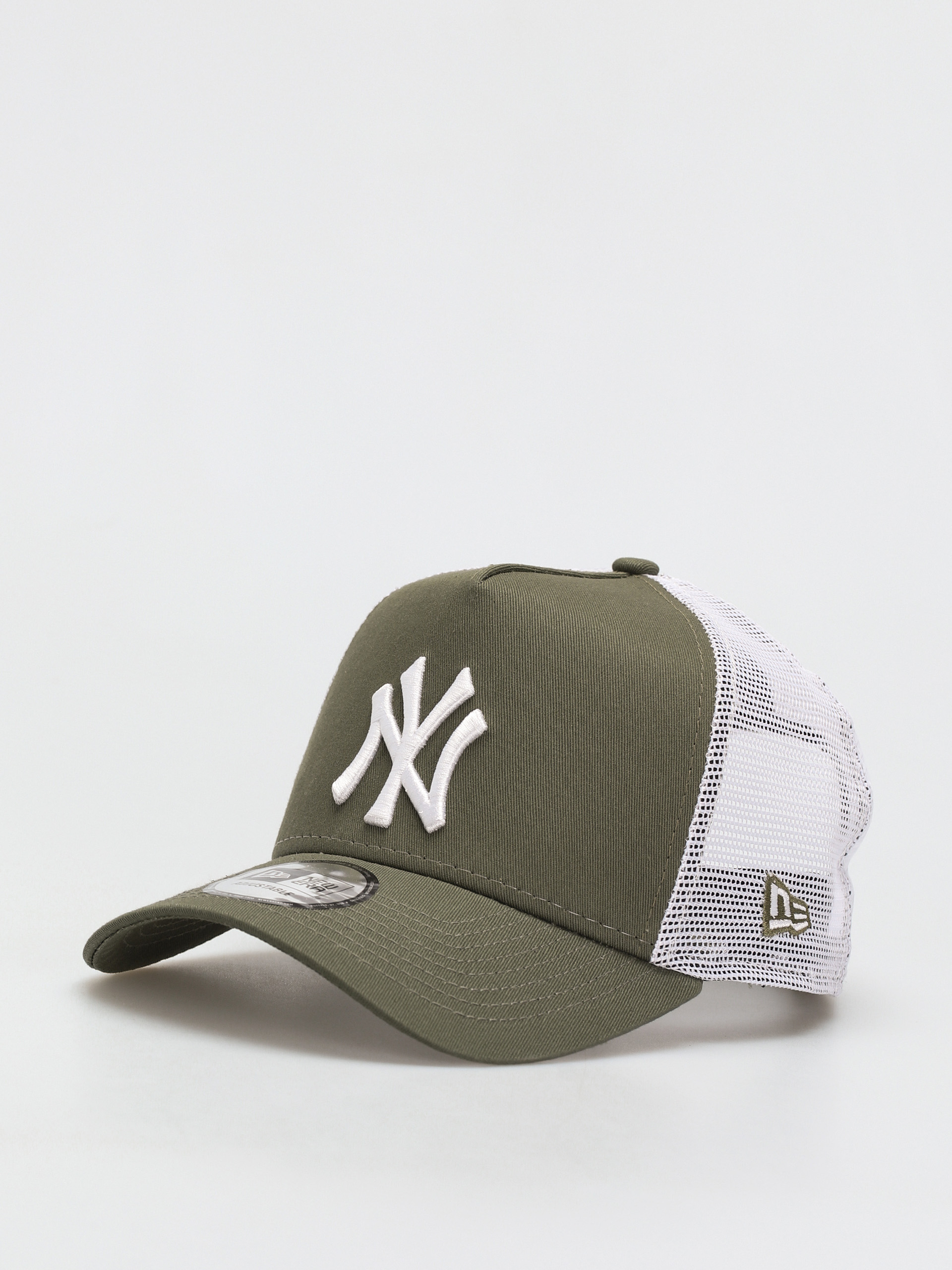 Кепка New Era League Essential 9Forty Trucker New York Yankees (green)