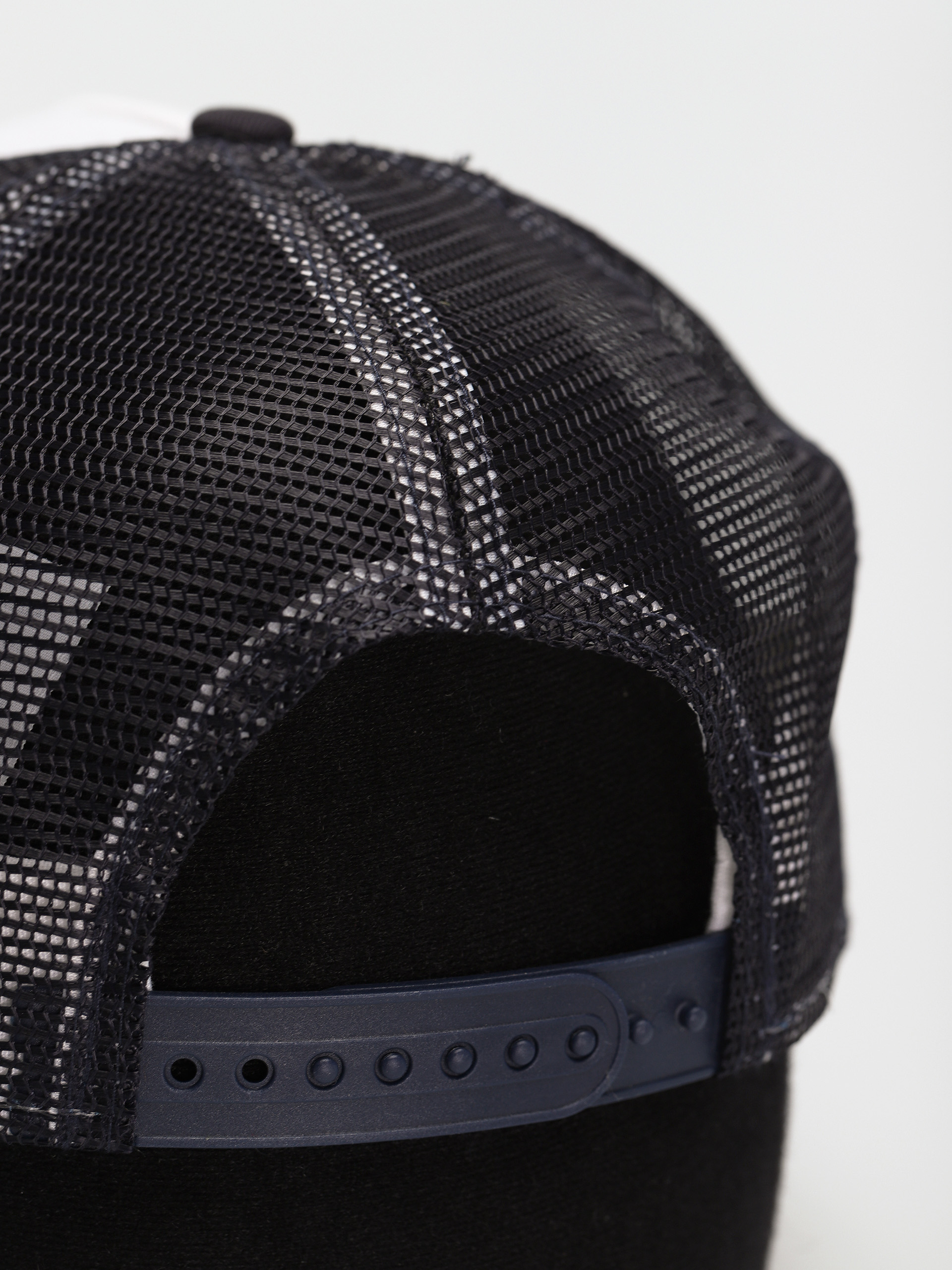 Кепка New Era Team Block Trucker New York Yankees (black/white)