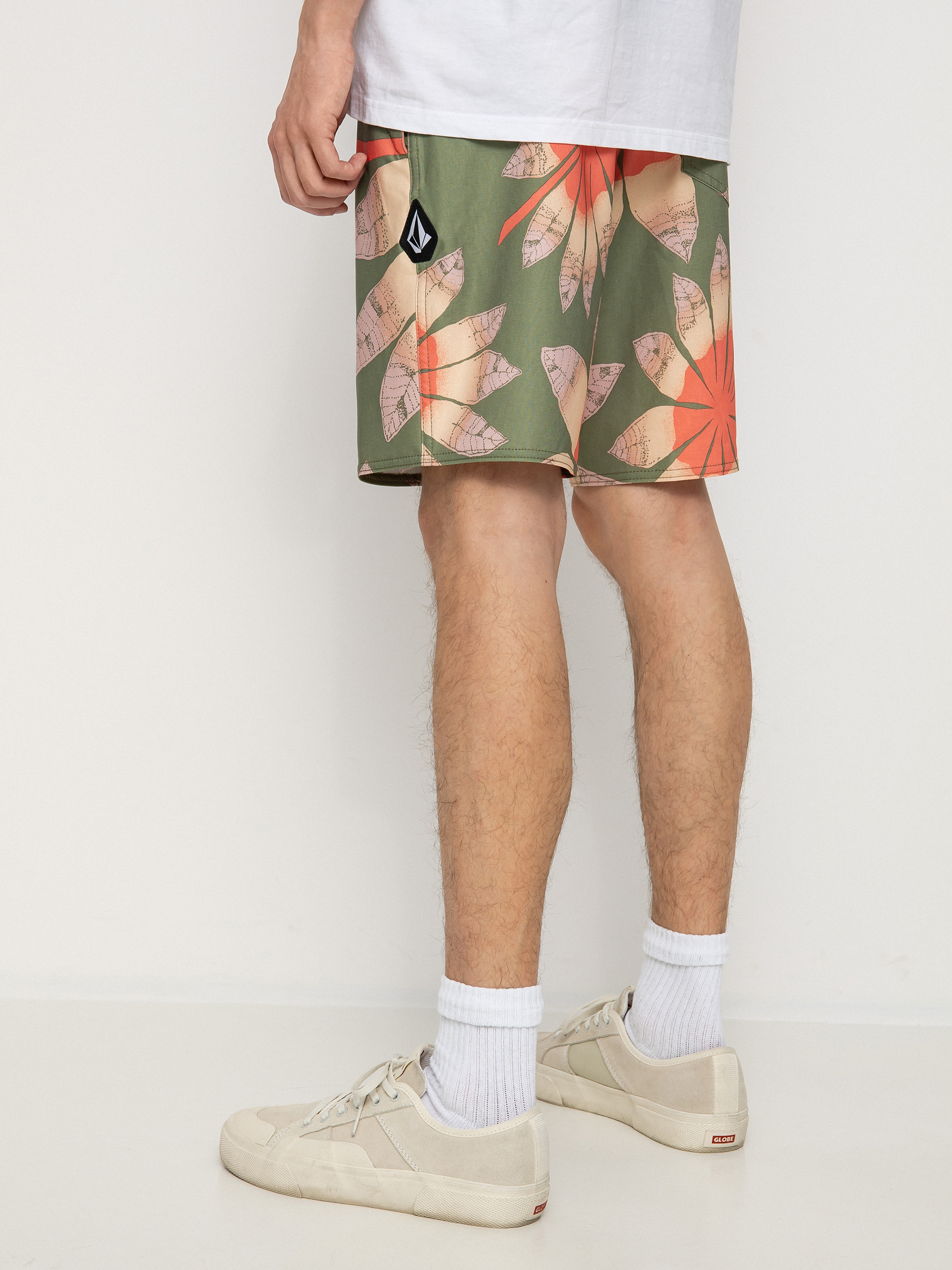 Пляжні шорти Volcom Sunder Stoney 19 (martini olive)