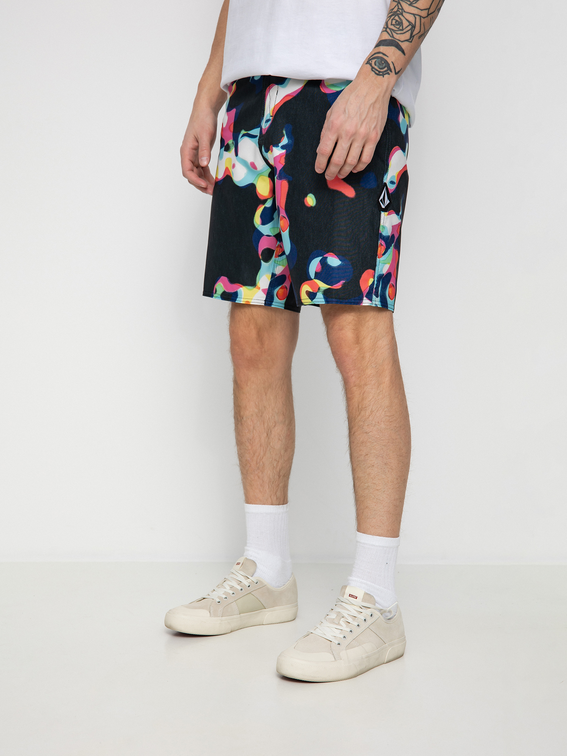 u041fu043bu044fu0436u043du0456 u0448u043eu0440u0442u0438 Volcom Saturate Stoney 19 (black)