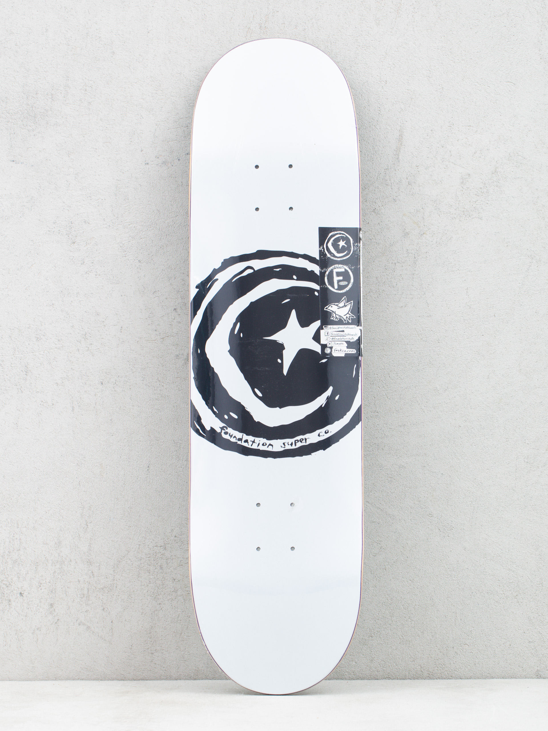 Декa Foundation Star And Moon (white)