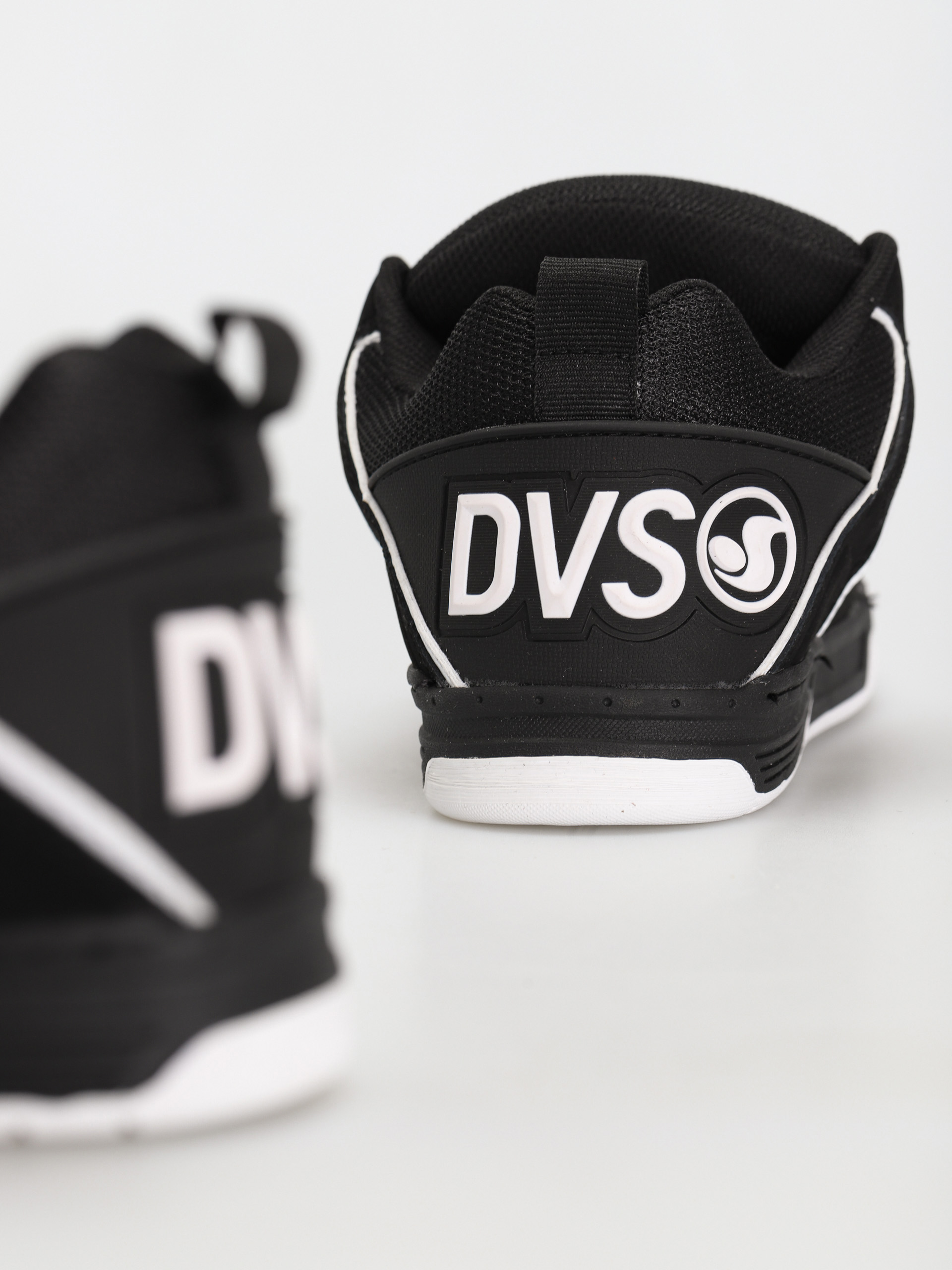 Взуття DVS Comanche (black white leather nubuck)
