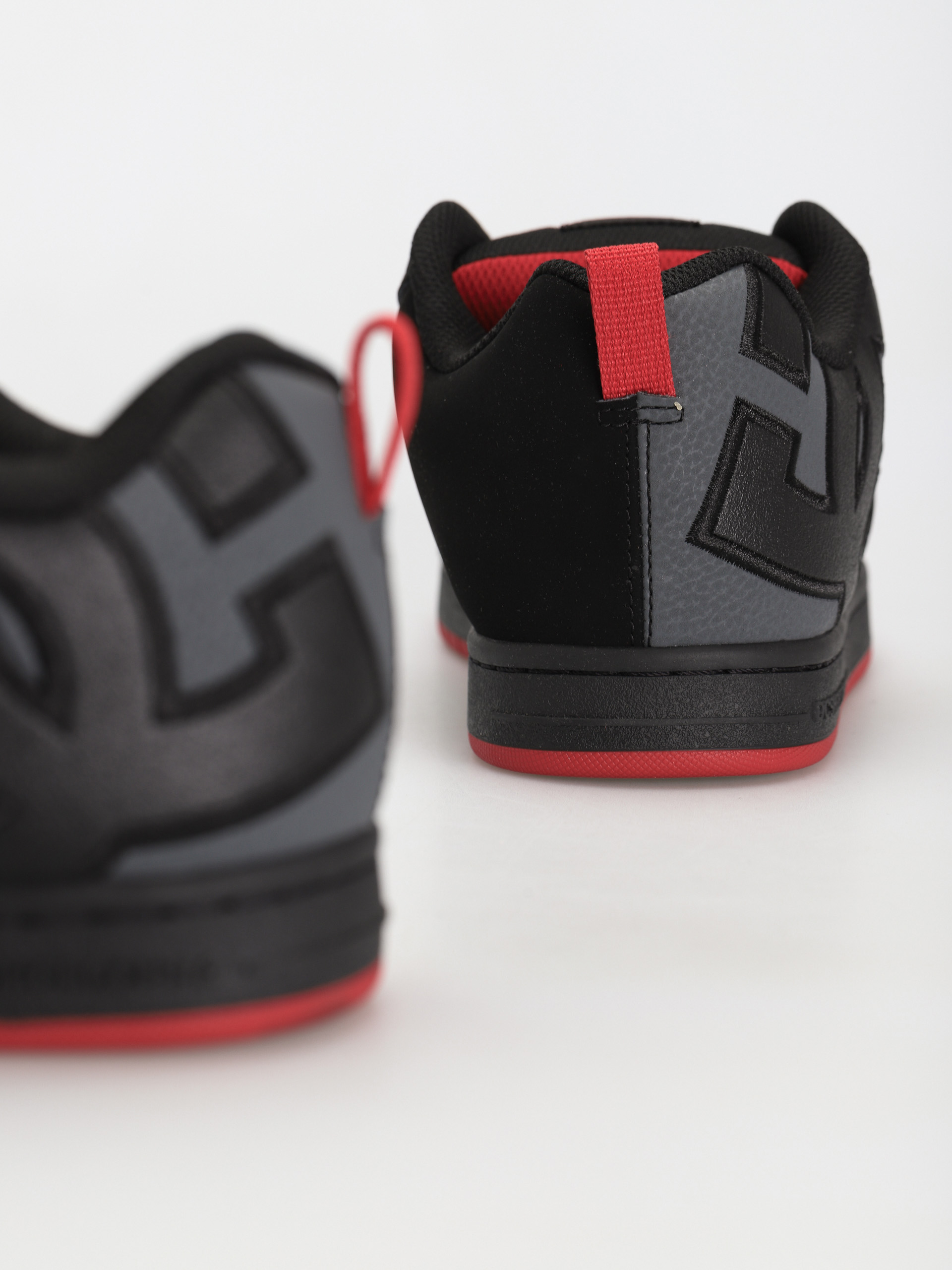 Взуття DC Court Graffik Sq (black/grey/red)
