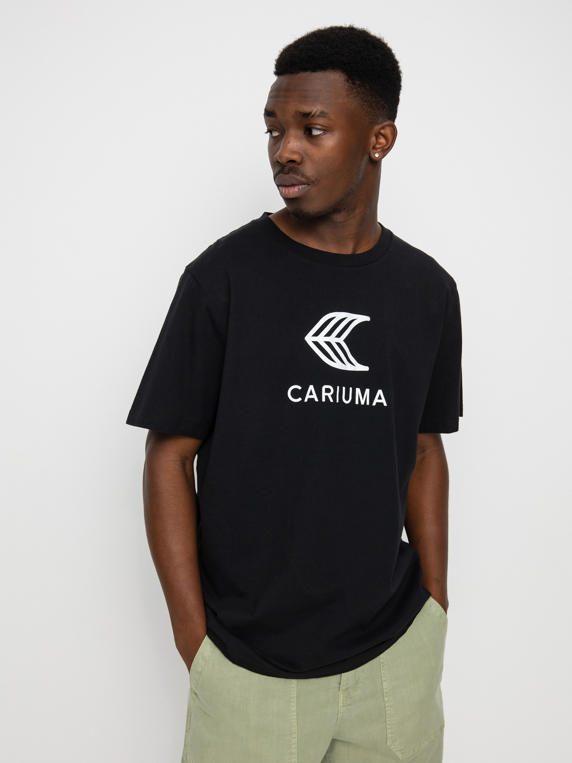 Футболка Cariuma Logo (black)