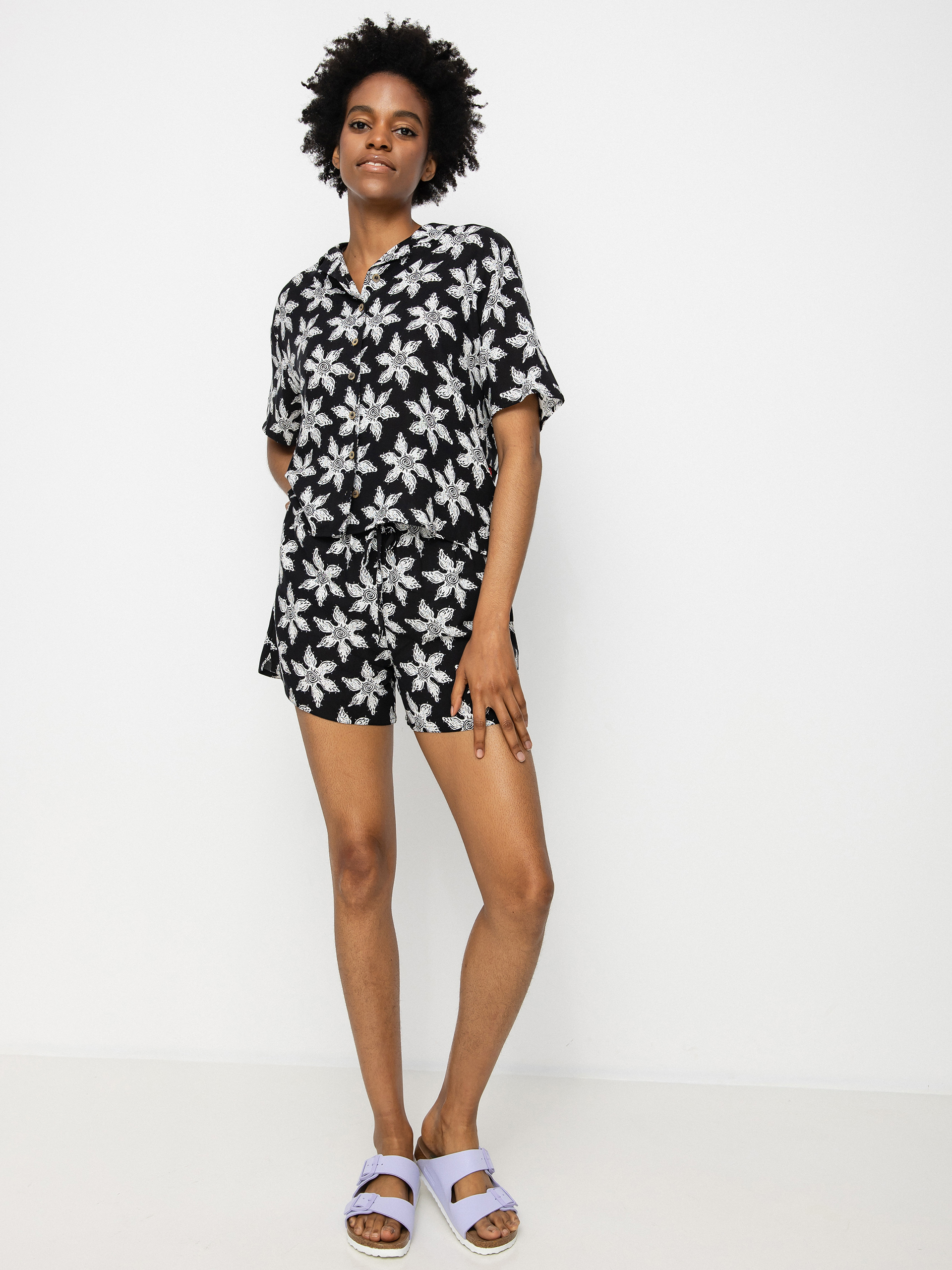 Сорочка Quiksilver X Stranger Things Upside Down Wmn (upsidown monster flower black)