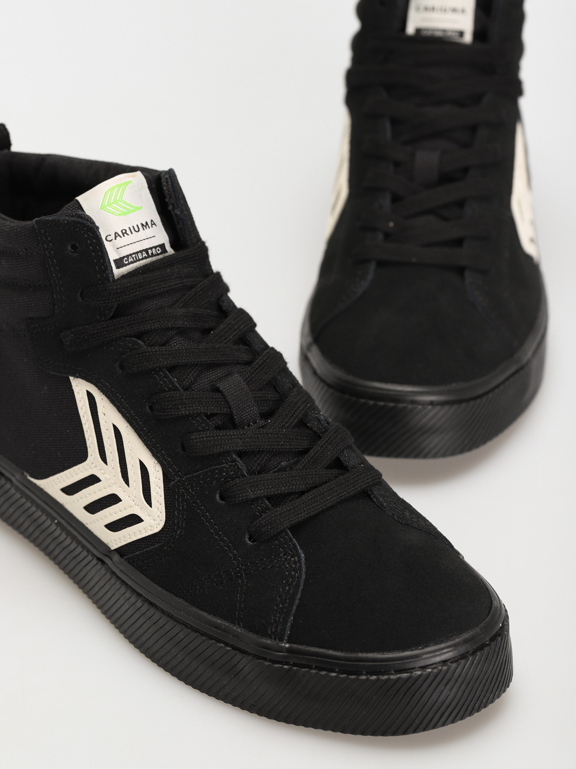 Взуття Cariuma Catiba High Pro (all black suede and canvas ivory logo)