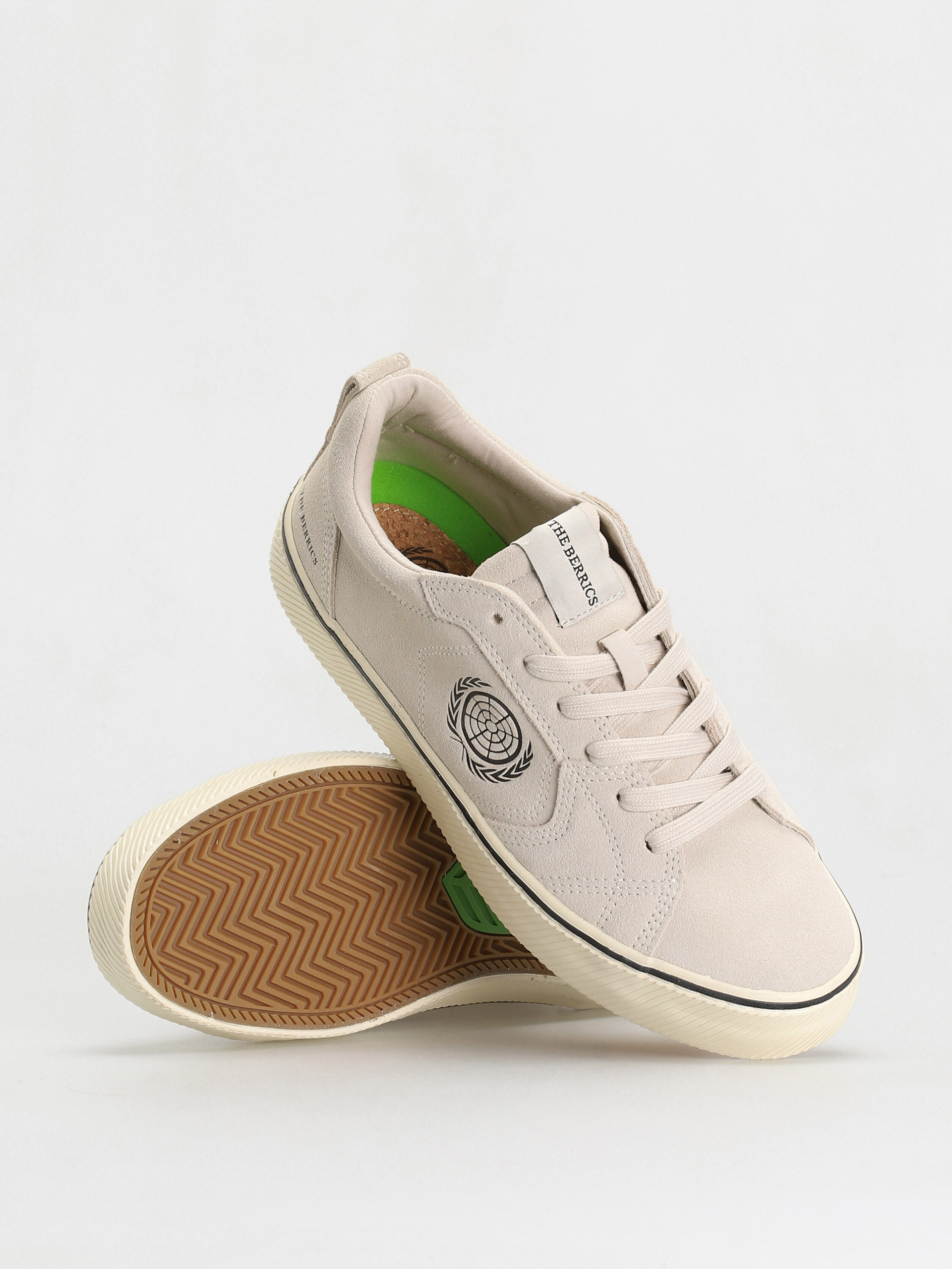 Взуття Cariuma Catiba Pro Berrics (vintage white suede)