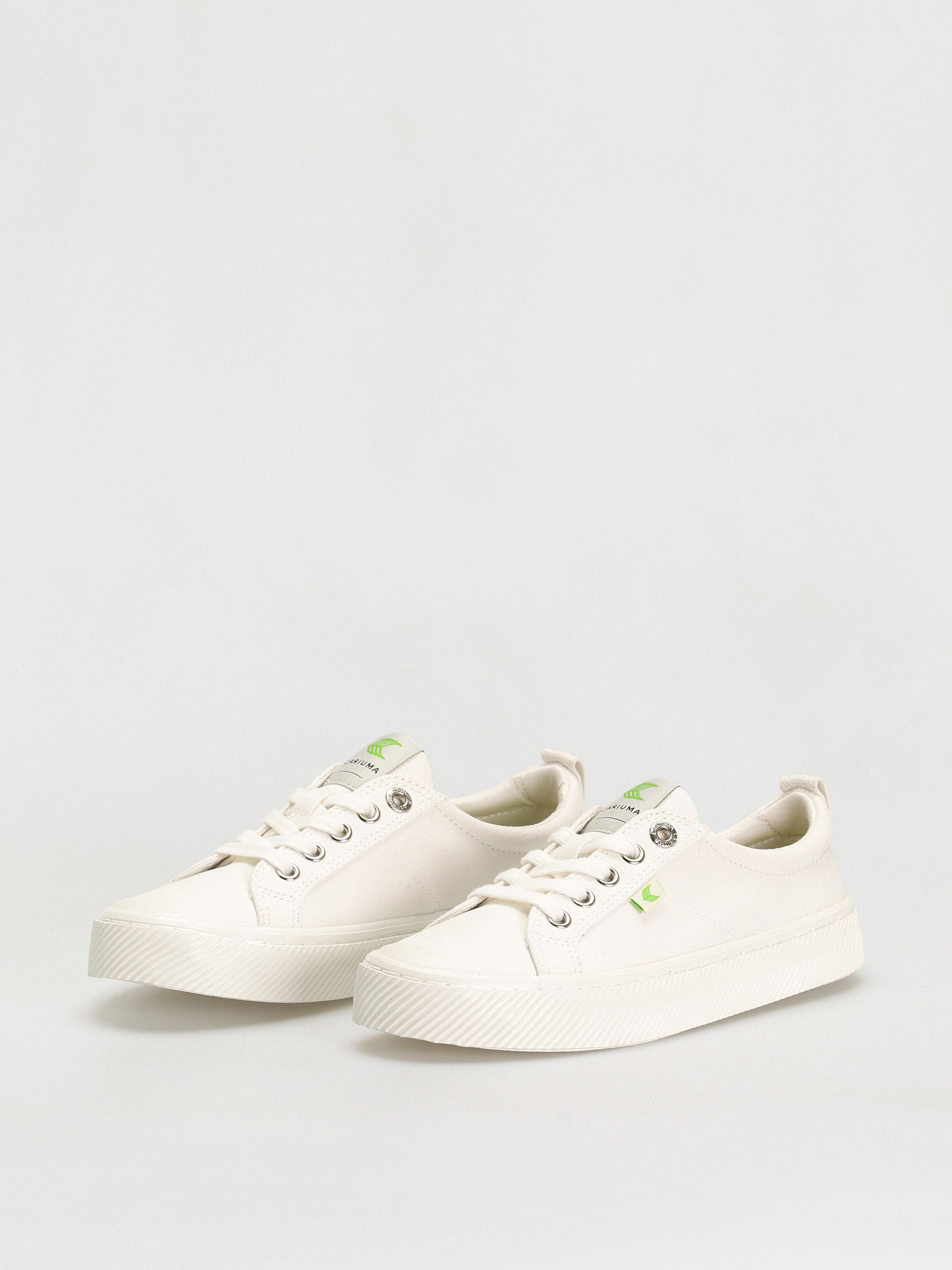 Взуття Cariuma Oca Low (off white canvas)