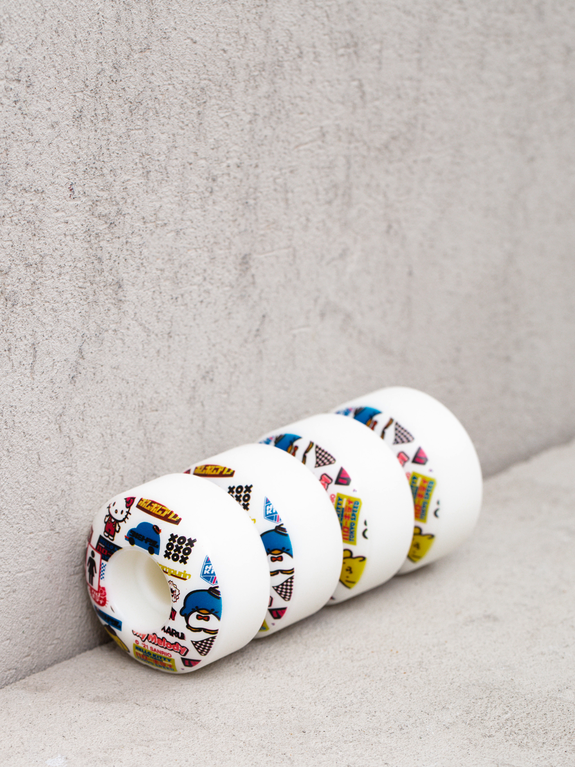 Колеса Girl Skateboard Sanrio Tokyo Speed Staple (white/multi)