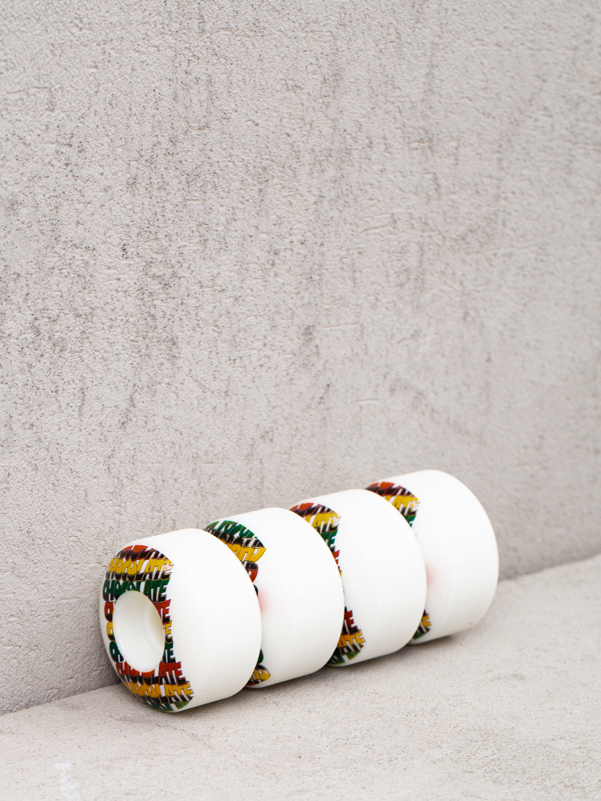 Колеса Chocolate Sound System Staple (white/multi)