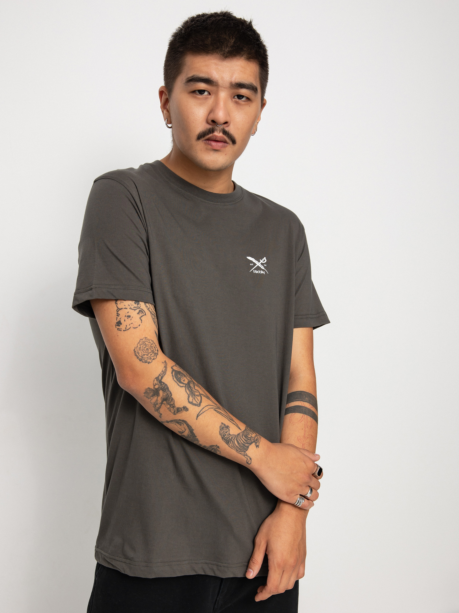 Футболка Iriedaily Chestflag (night olive)