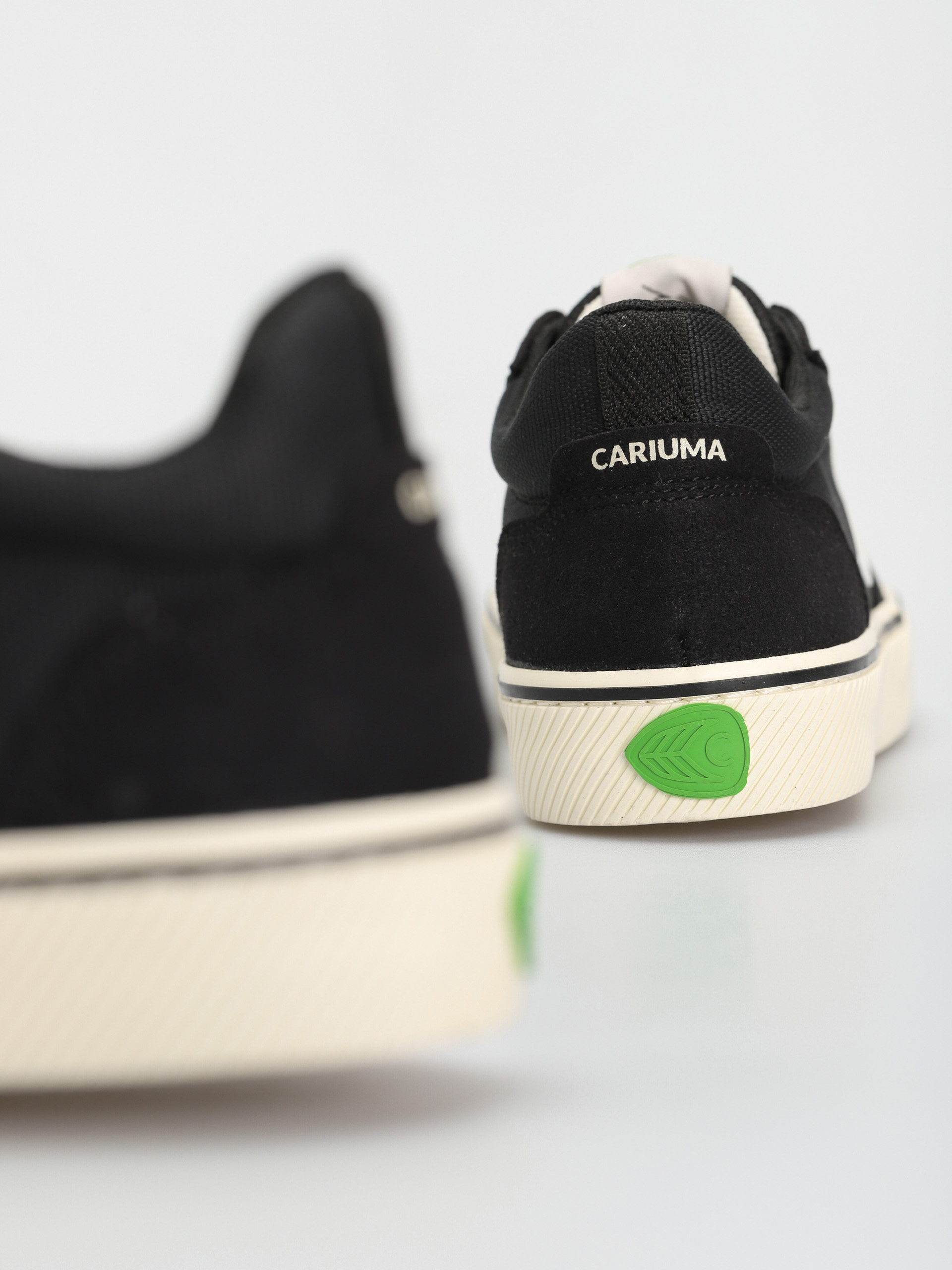 Взуття Cariuma Vallely (black/ivory)