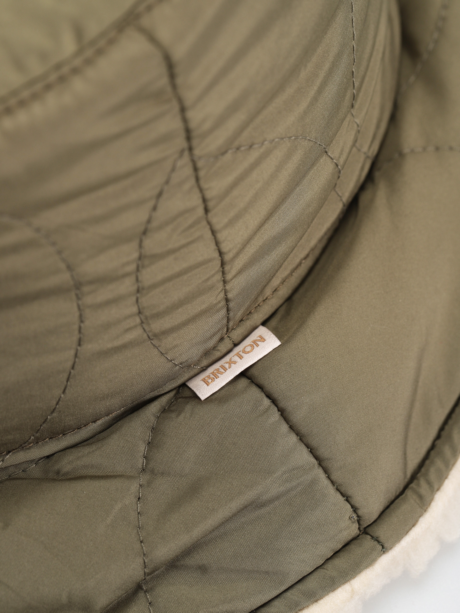 Капелюх Brixton Petra Reversible Bucket Hat Wmn (military olive/dove sherpa)