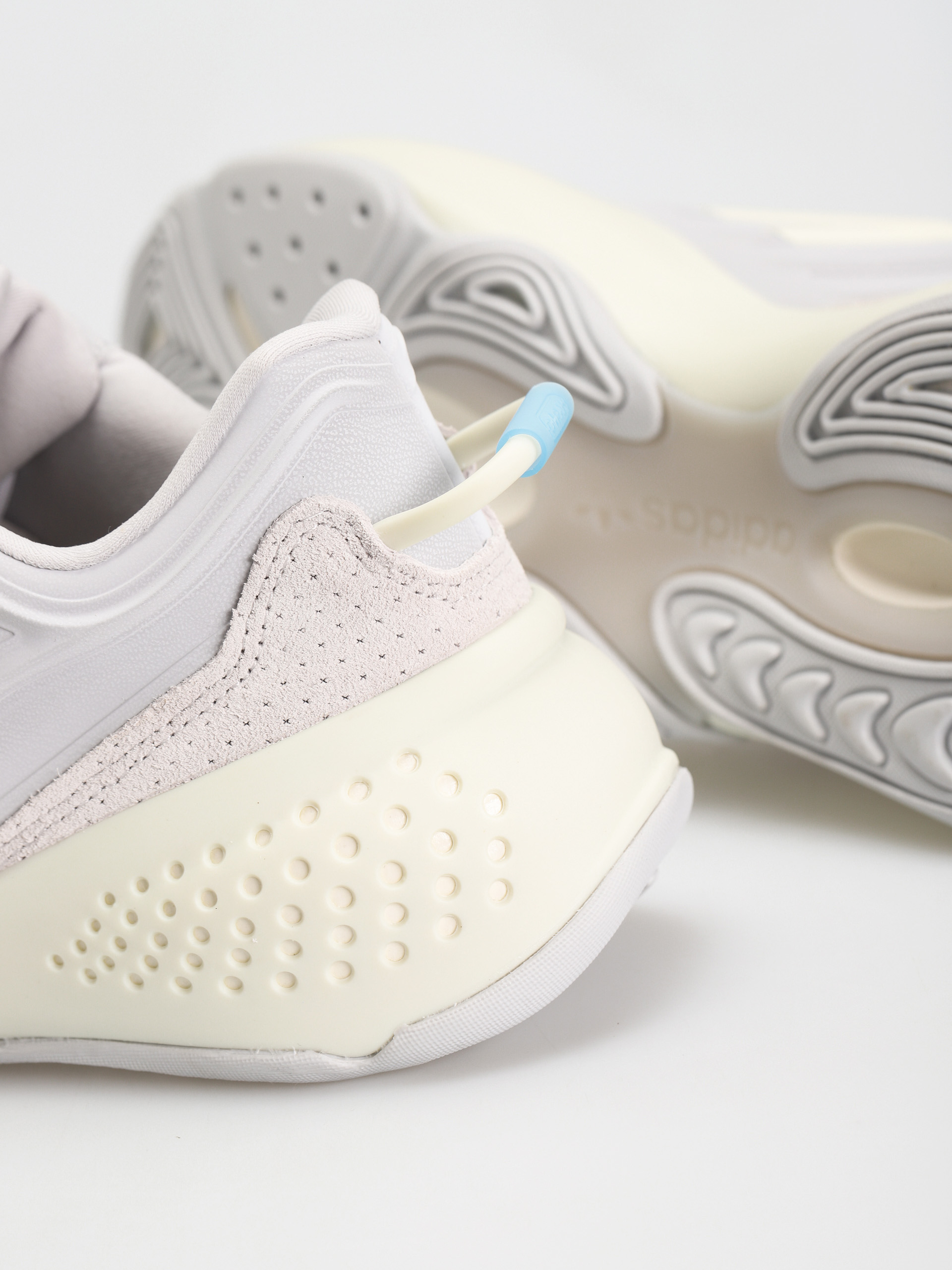 Взуття adidas Originals Ozrah (lgsogr/owhite/cblack)