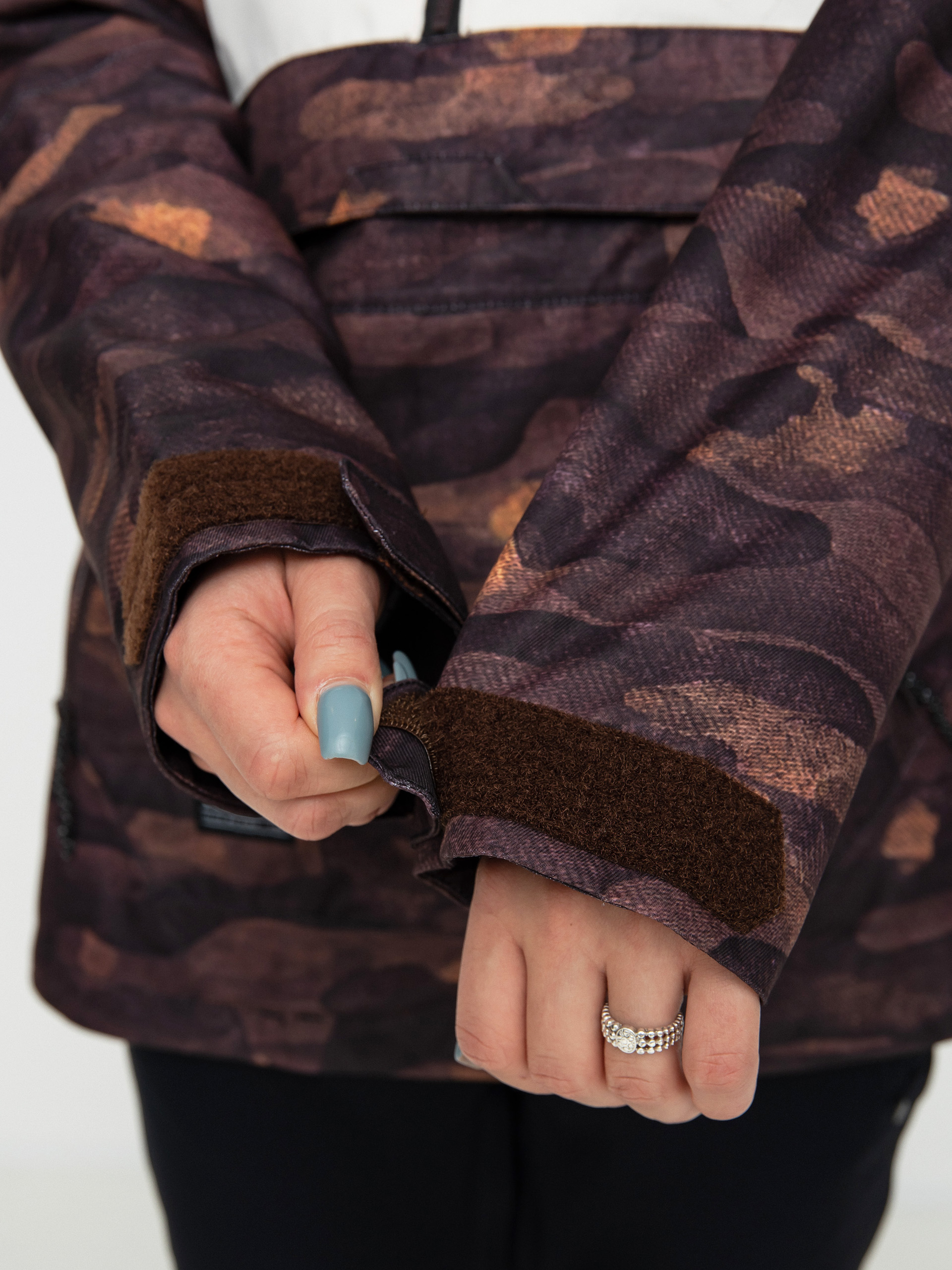 Жіноча Сноубордична куртка Volcom Mirror Pullover (dusk camo)