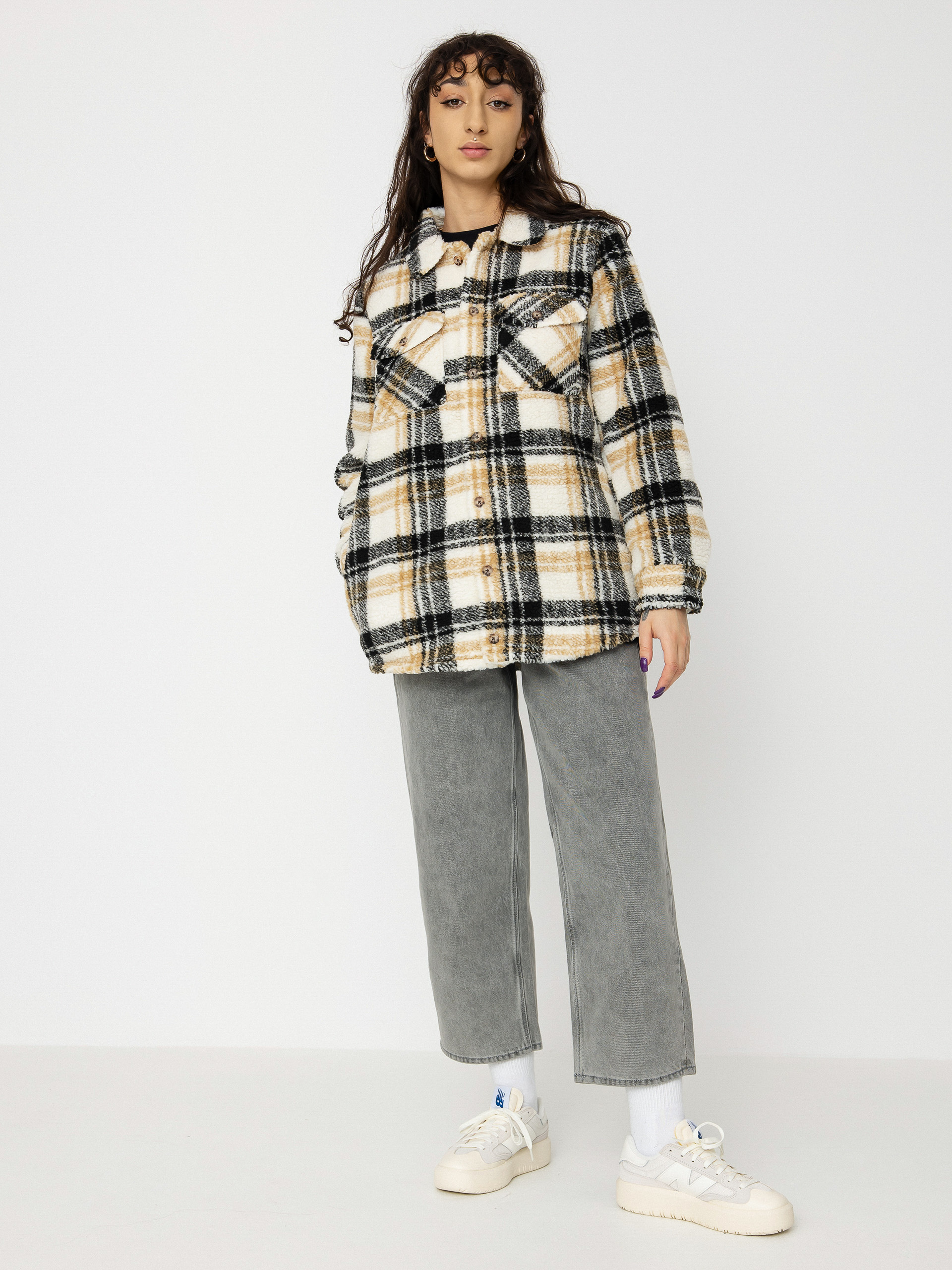 u041au0443u0440u0442u043au0430 Volcom Silent Sherpa Wmn (hazelnut)