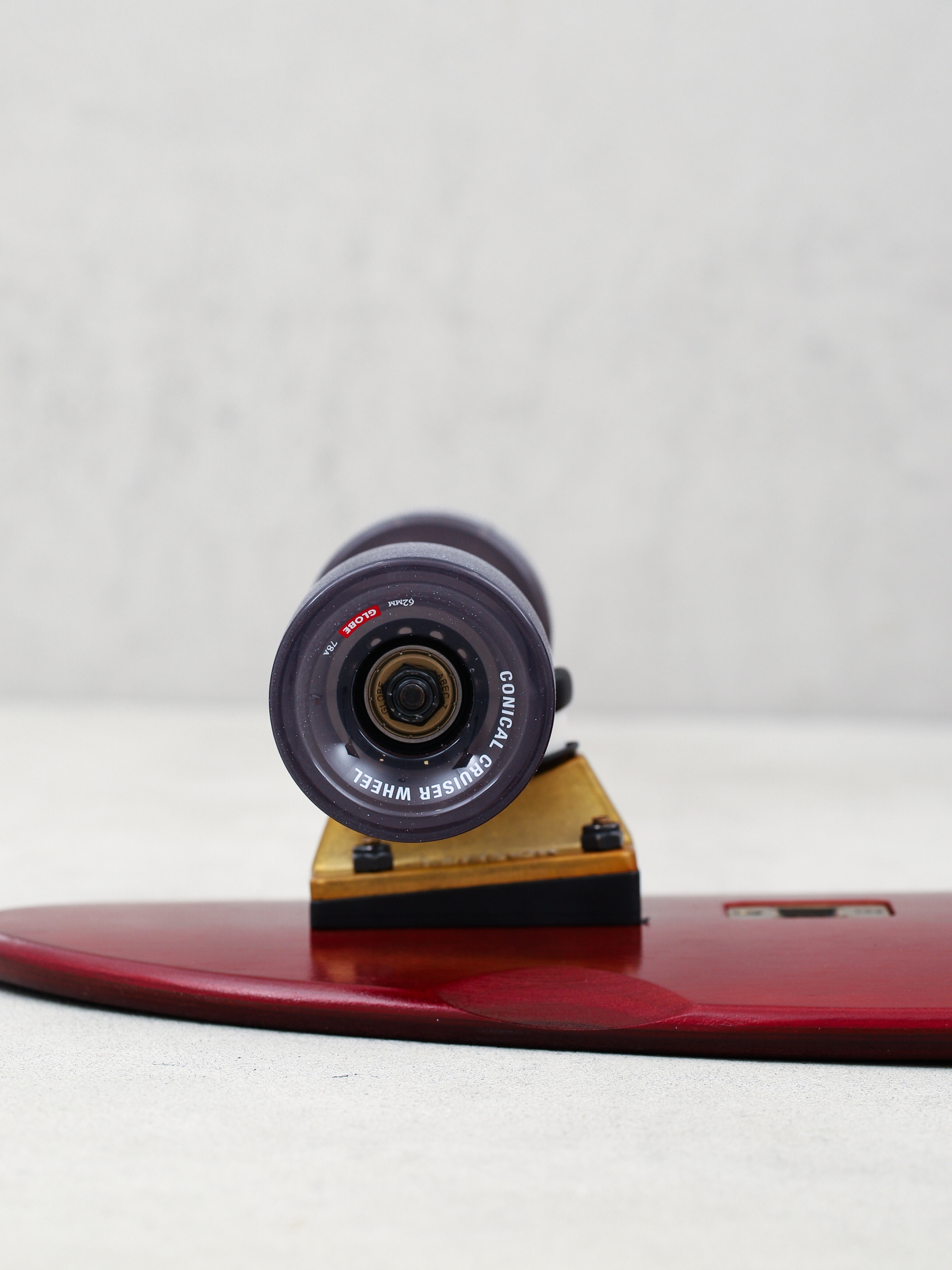 Скейтборд круізер Globe Big Blazer (cherry/bamboo)