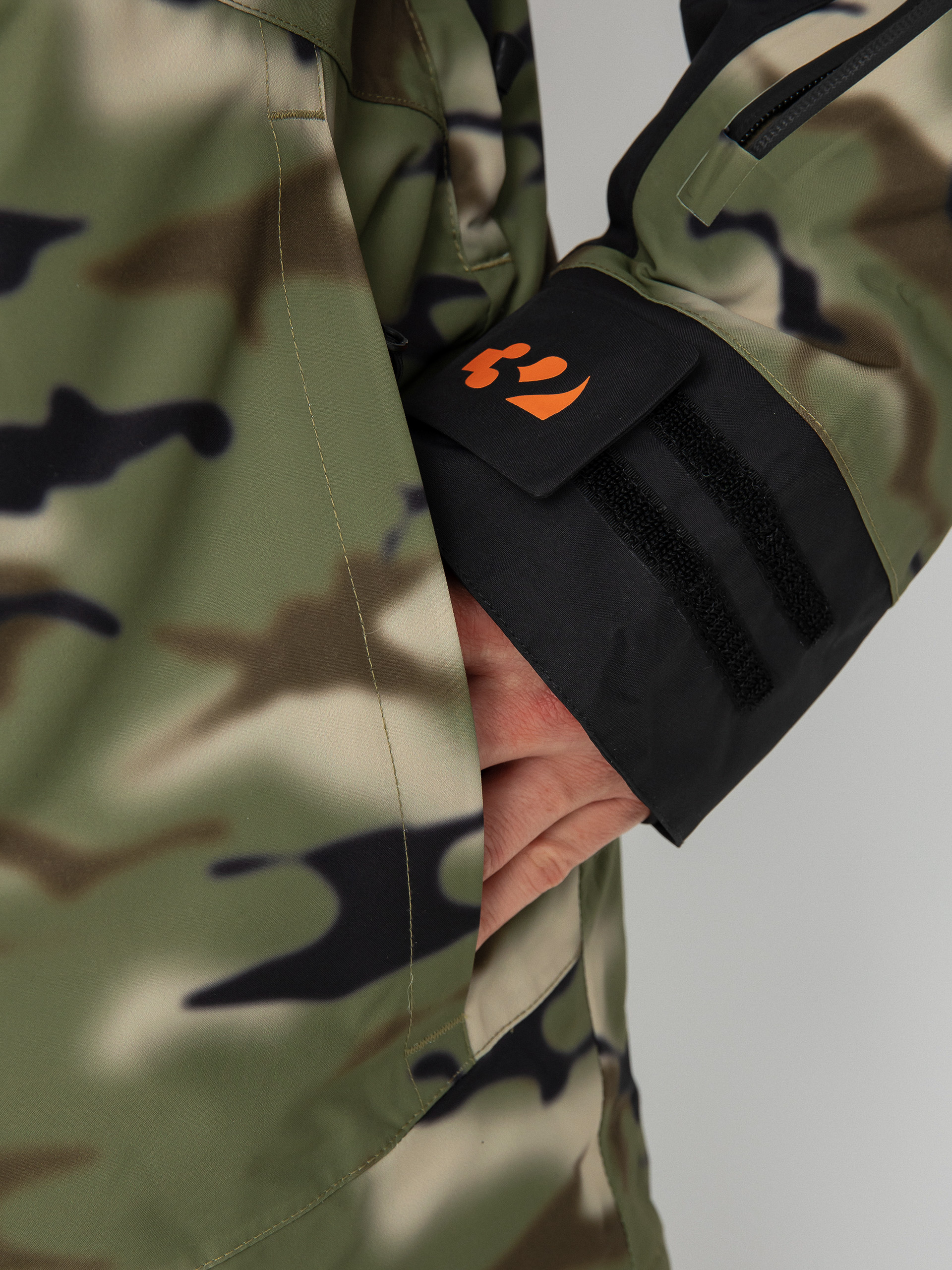 Чоловіча Сноубордична куртка ThirtyTwo Lashed Insulated (camo)